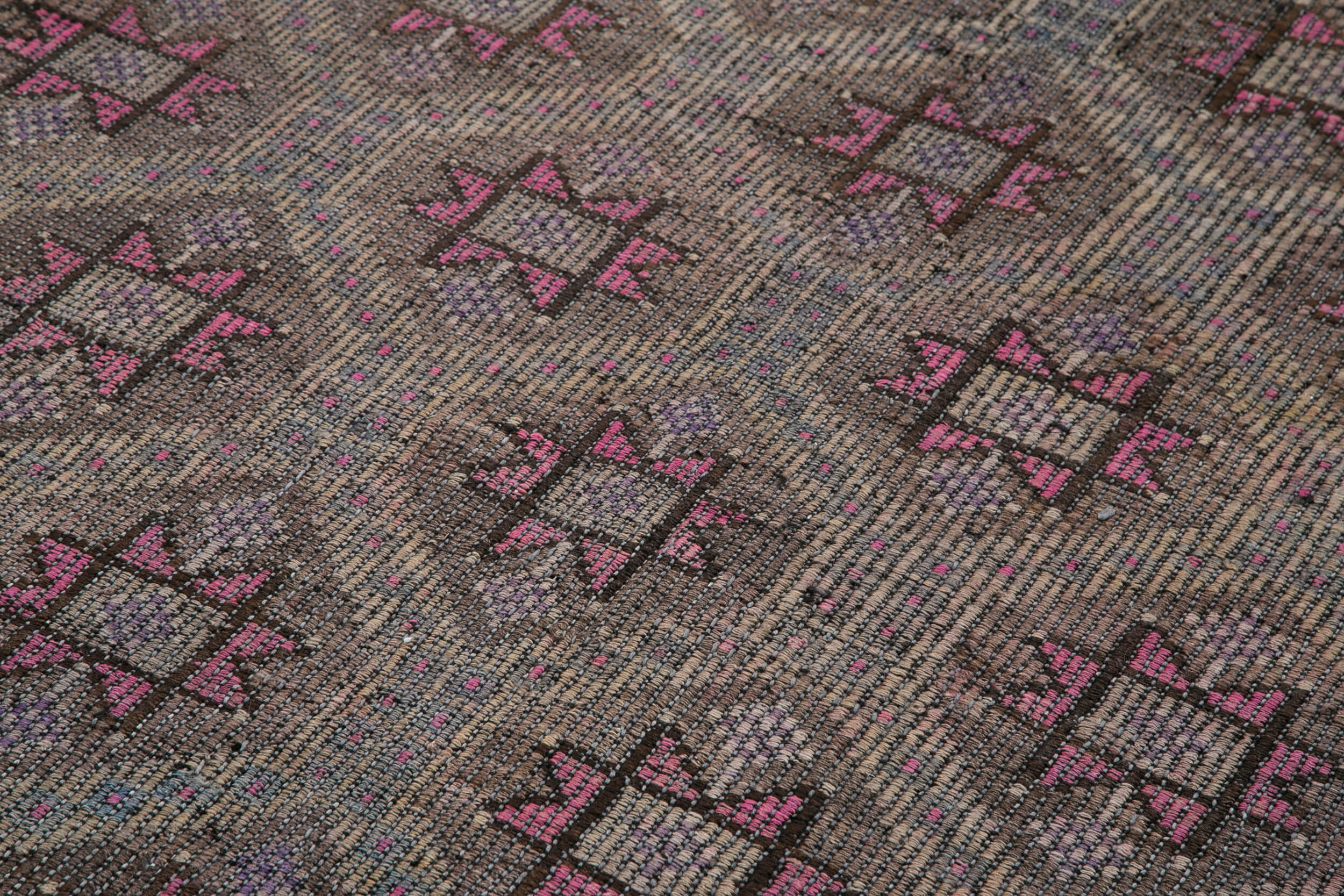 Handmade Geometric Kilim Rug - White Geometric 6x10 Vintage Area Rug
