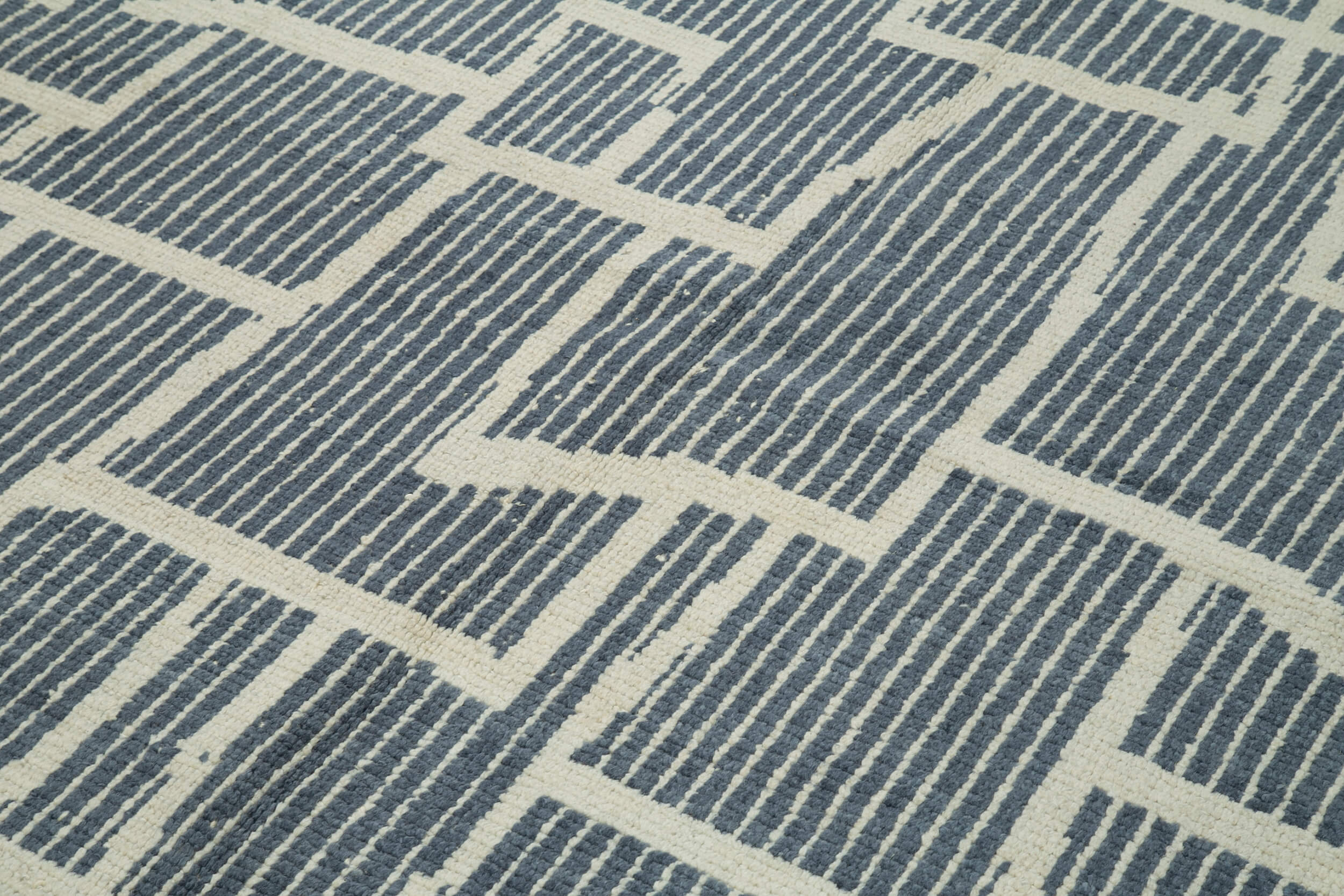 Handmade Wool Cotton Rug – Grey Geometric Area Rug 7x10 Feet | Durable Turkish Carpet