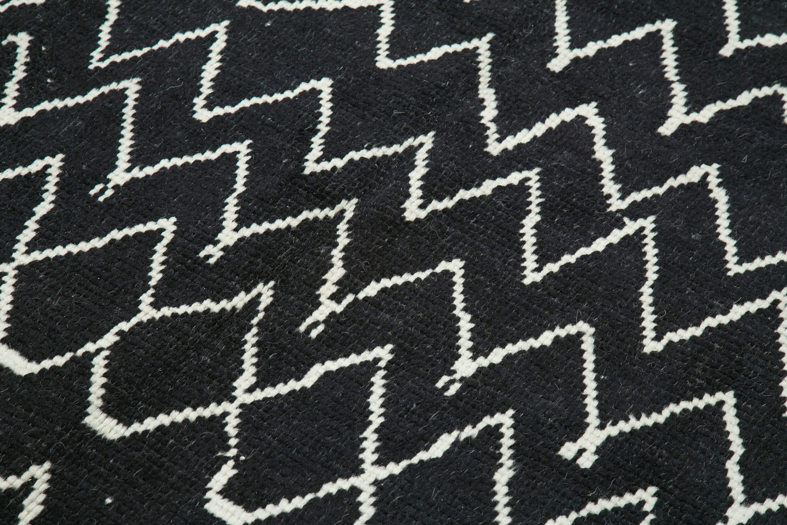 Handmade Wool Cotton Rug - Black Geometric Pattern Turkish Hand Knotted Area Rug 6'1''x8'9''