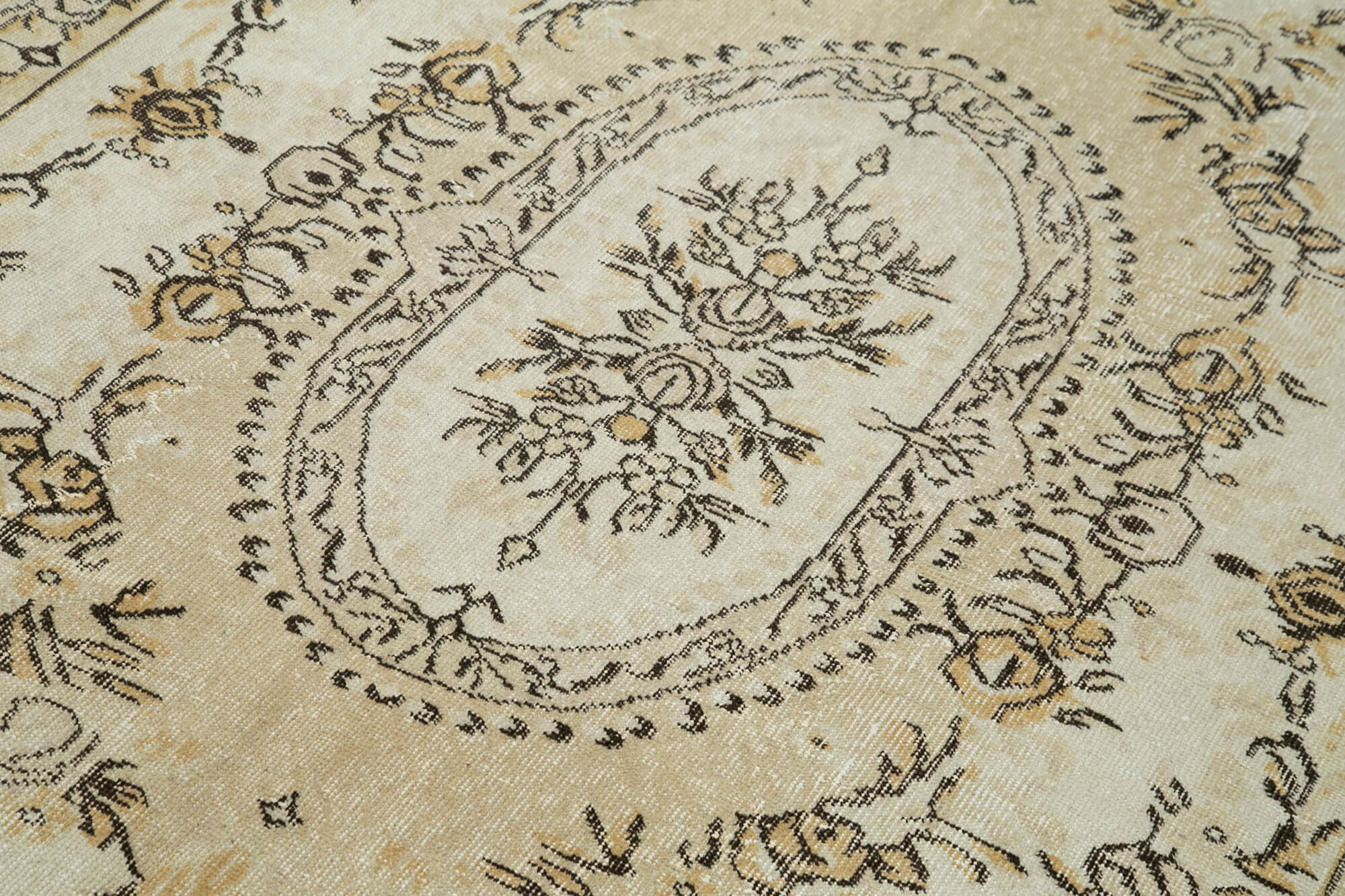 Handmade Vintage Area Rug – Turkish Hand Knotted Wool Carpet 5'3''x8'11'' Beige