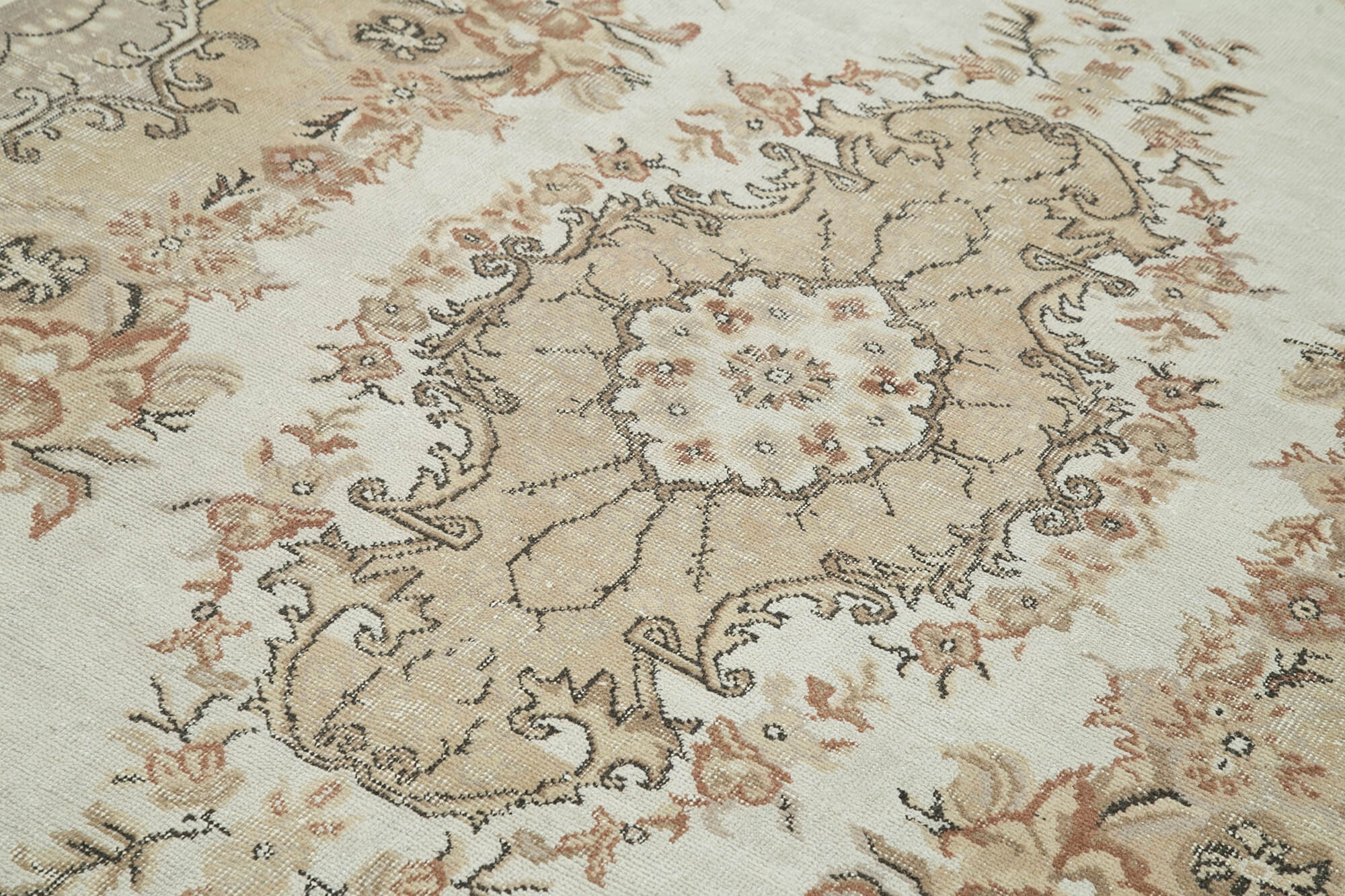 Handmade Vintage Area Rug - Neutral Beige Cotton Wool Carpet 5'9''x9'4''