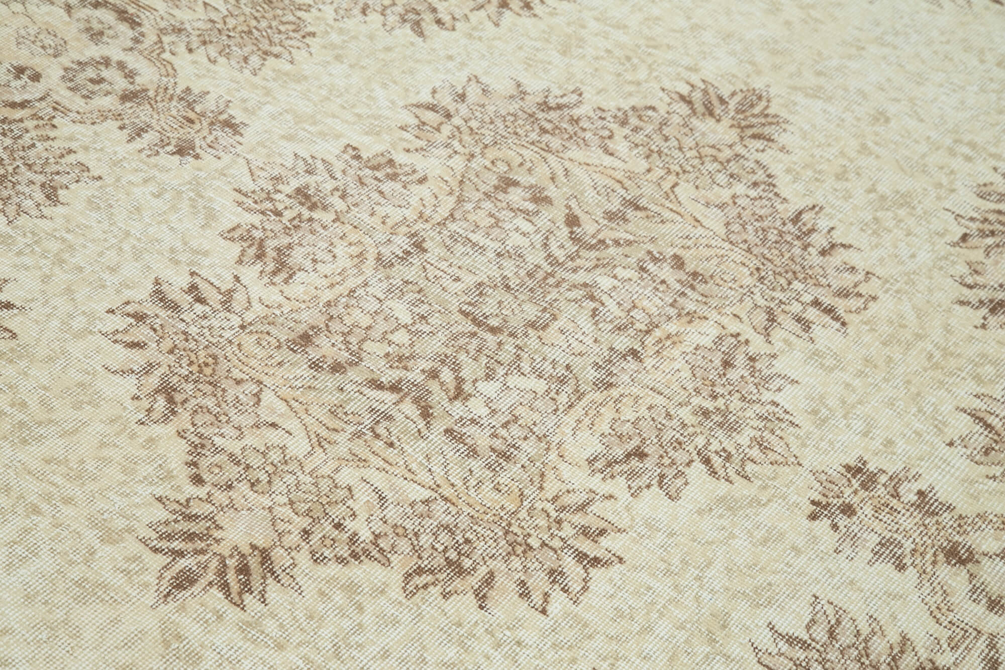 Vintage Handmade Area Rug – Beige Wool Rug 5x8 | Hand Woven Turkish Carpet