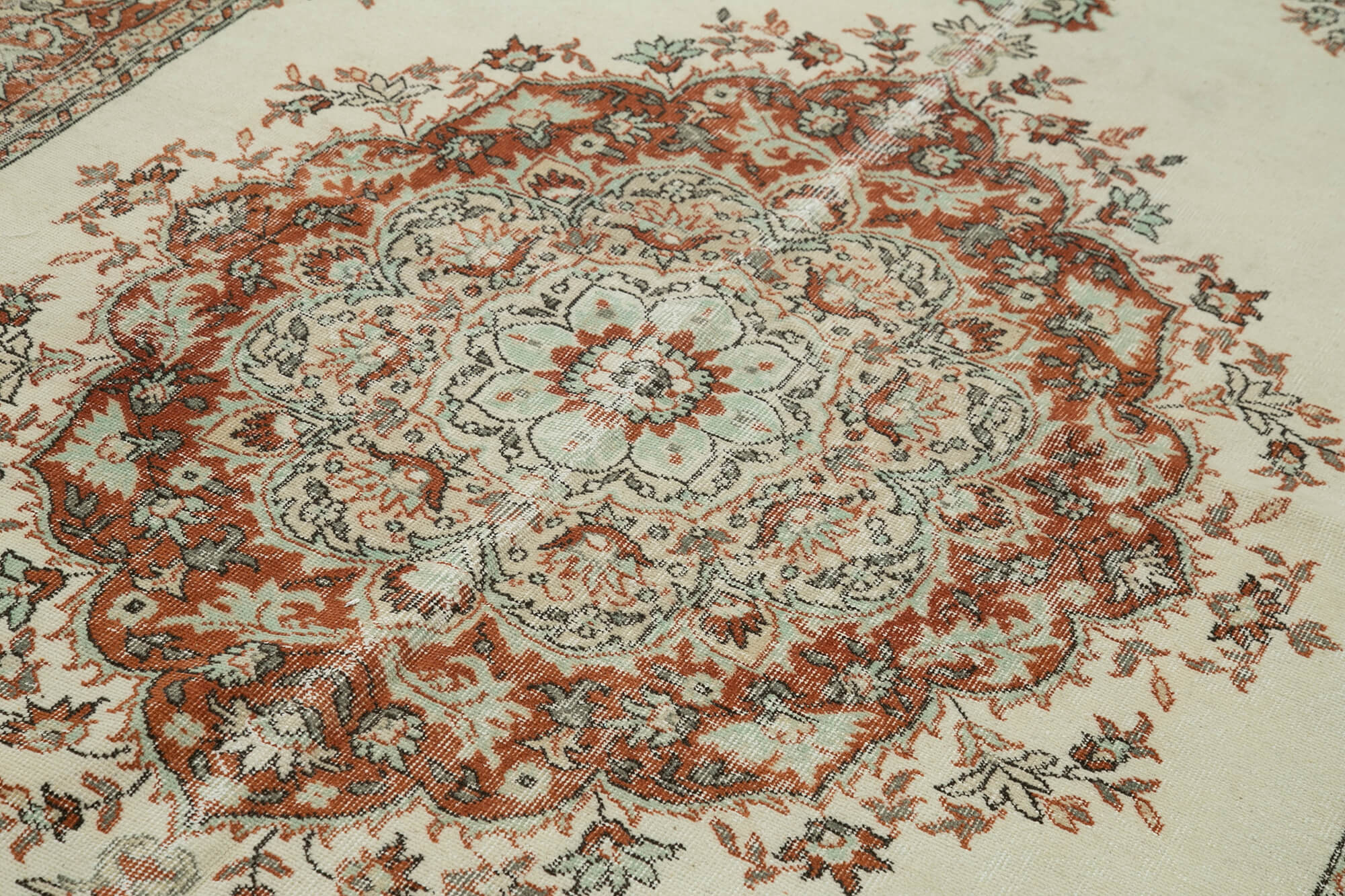 Handmade Vintage Area Rug - Beige Wool Cotton Blend Classic Boho Style Rug 6'3''x11'3''