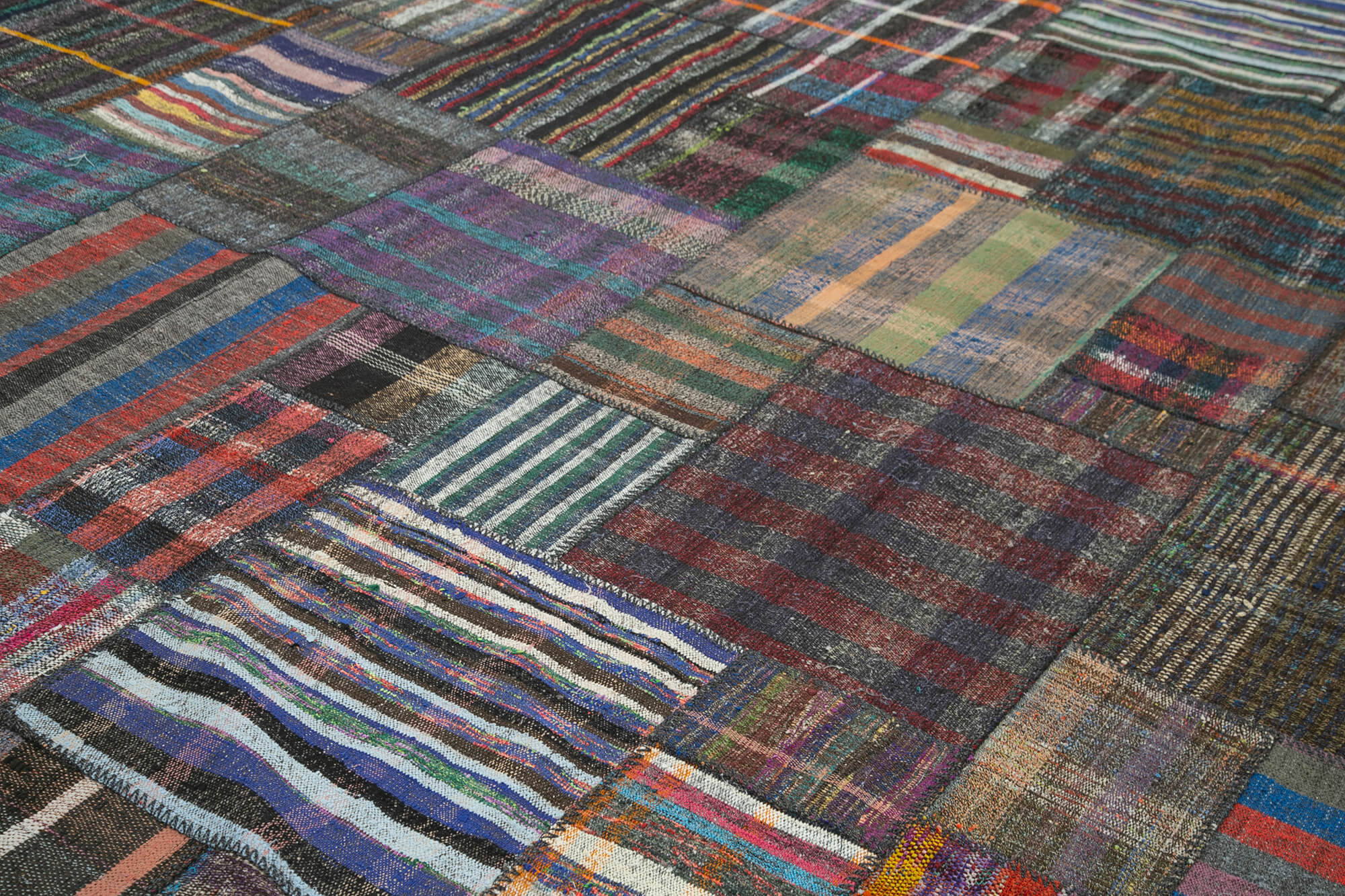 Handmade Patchwork Rug - Large Brown Cotton Wool Blend Area Rug 10'9''x13'5''
