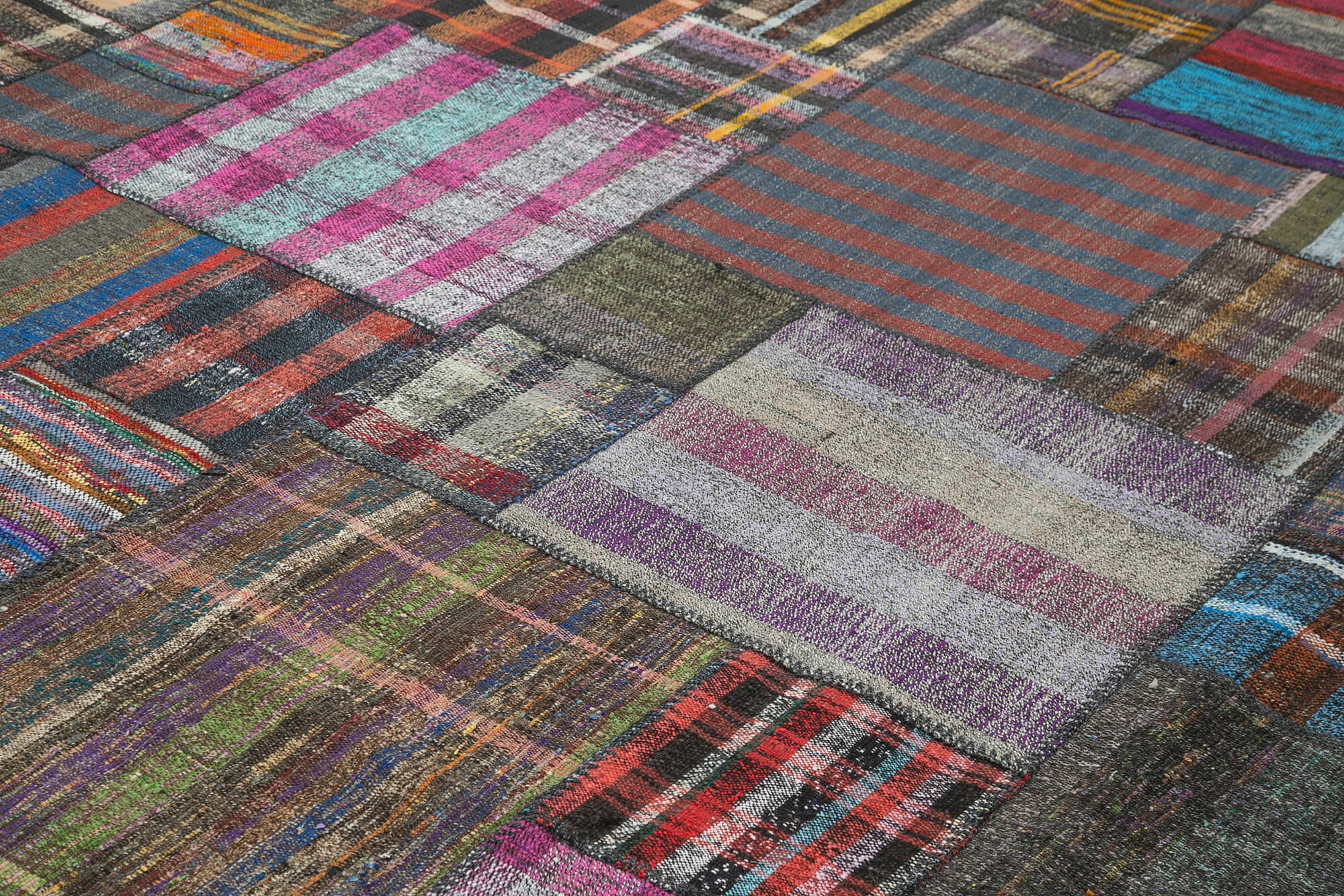 Handmade Area Rug - Kirk Yama Grey Patchwork Cotton Wool Carpet 10'10''x13'5''