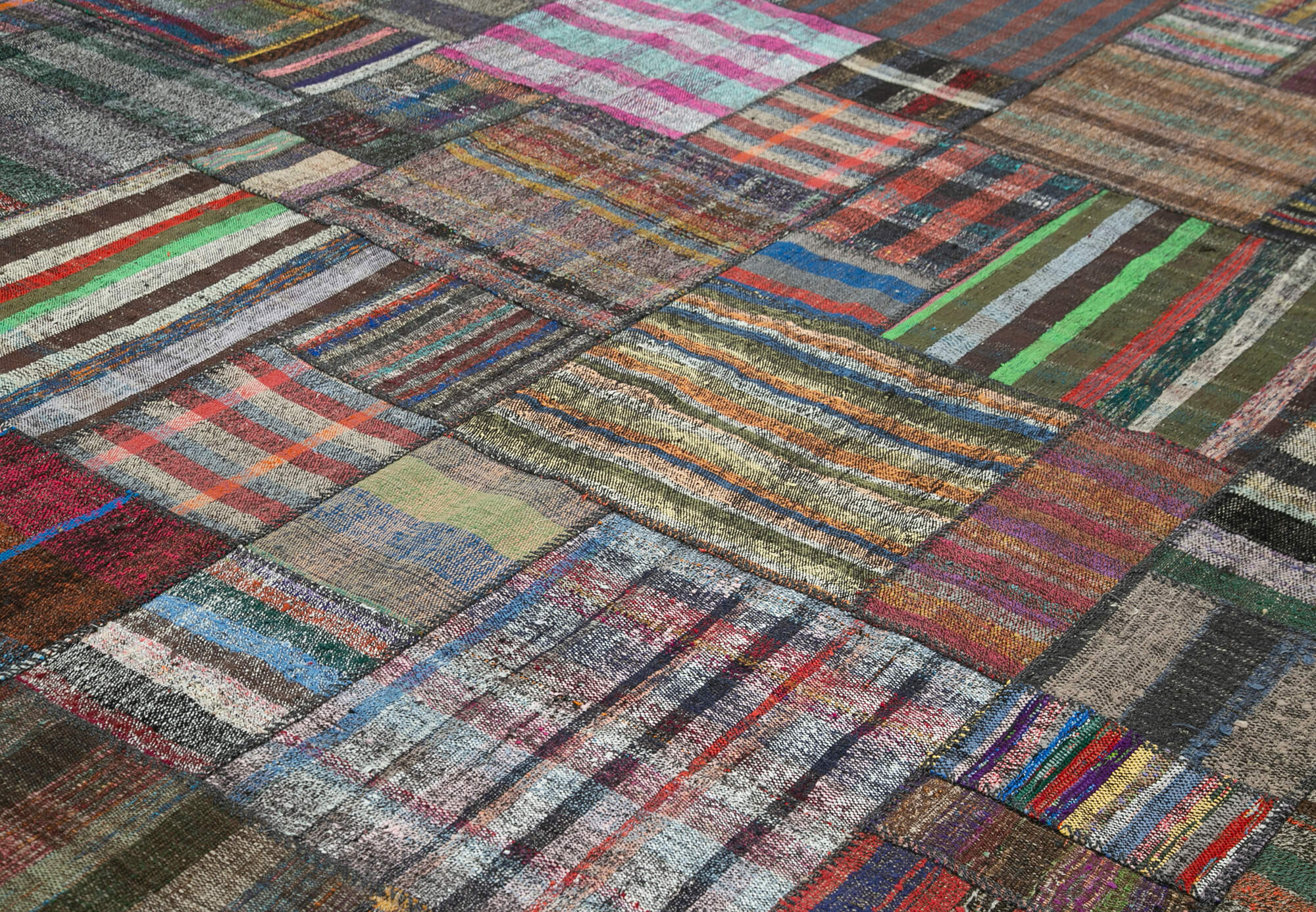 Handmade Patchwork Rug - Kirk Yama Brown Cotton Wool Area Rug 10'10" x 13'2"