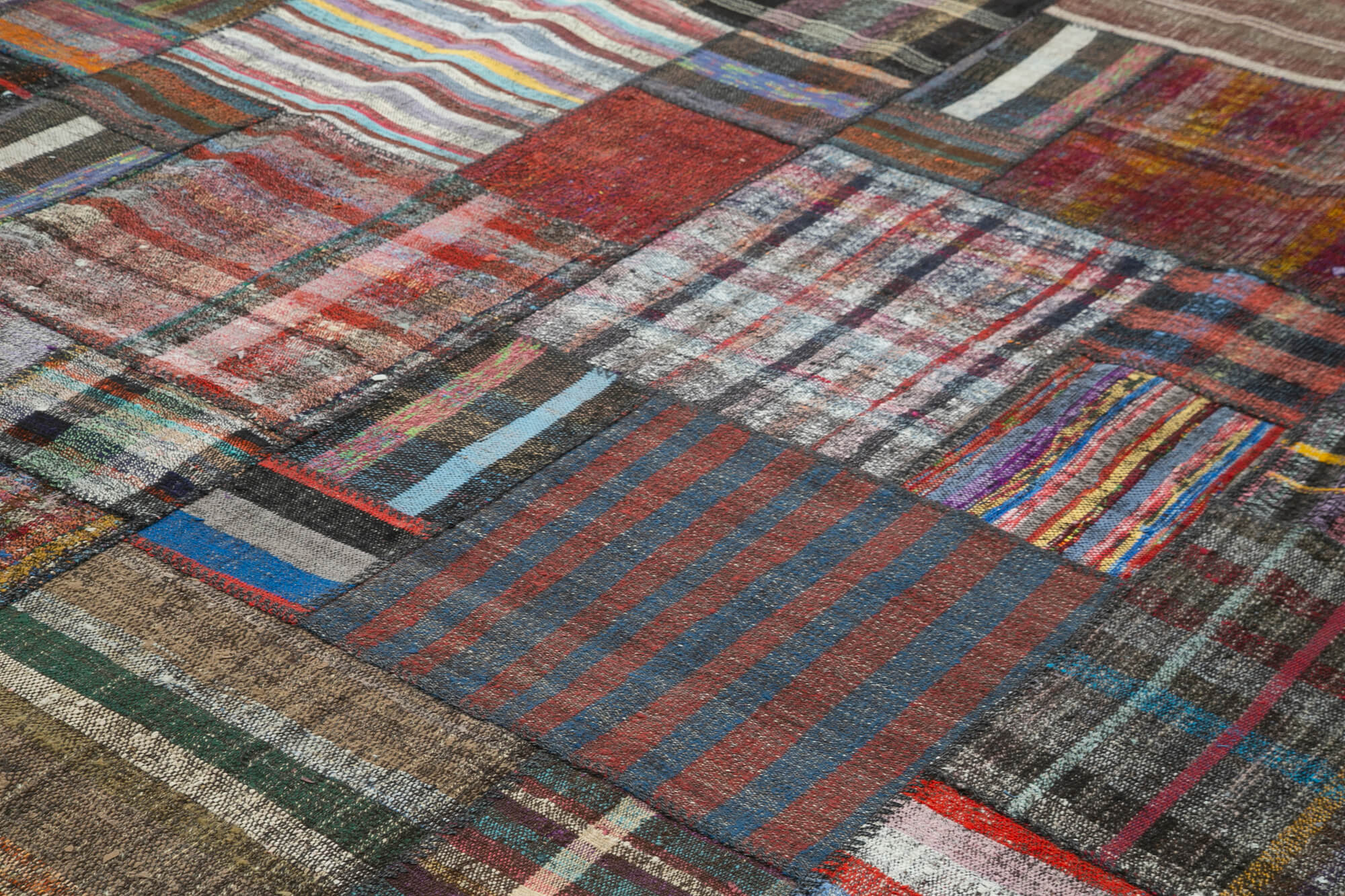 Handmade Patchwork Rug - Brown Patchwork Carpet Cotton Wool Blend Area Rug 10'9''x13'3''