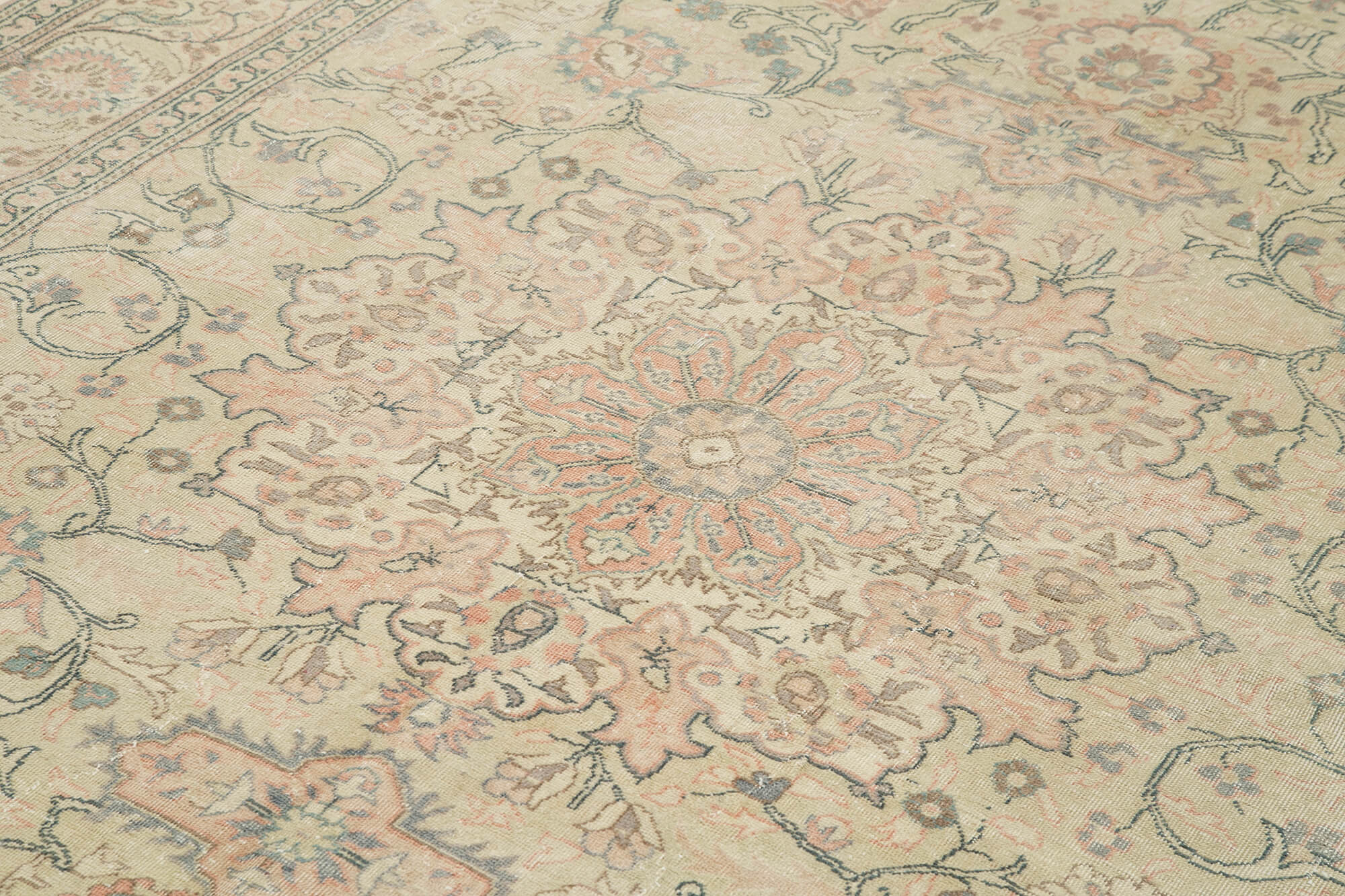 Handmade Vintage Area Rug – Kayseri Turkish Hand Woven Rug 6'4''x9'6'' Beige Cotton Wool
