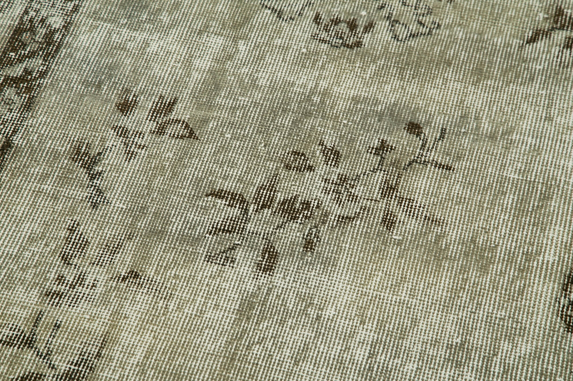 Handmade Area Rug - Overdyed Grey Vintage Wool & Cotton Carpet 2'7''x10'6''