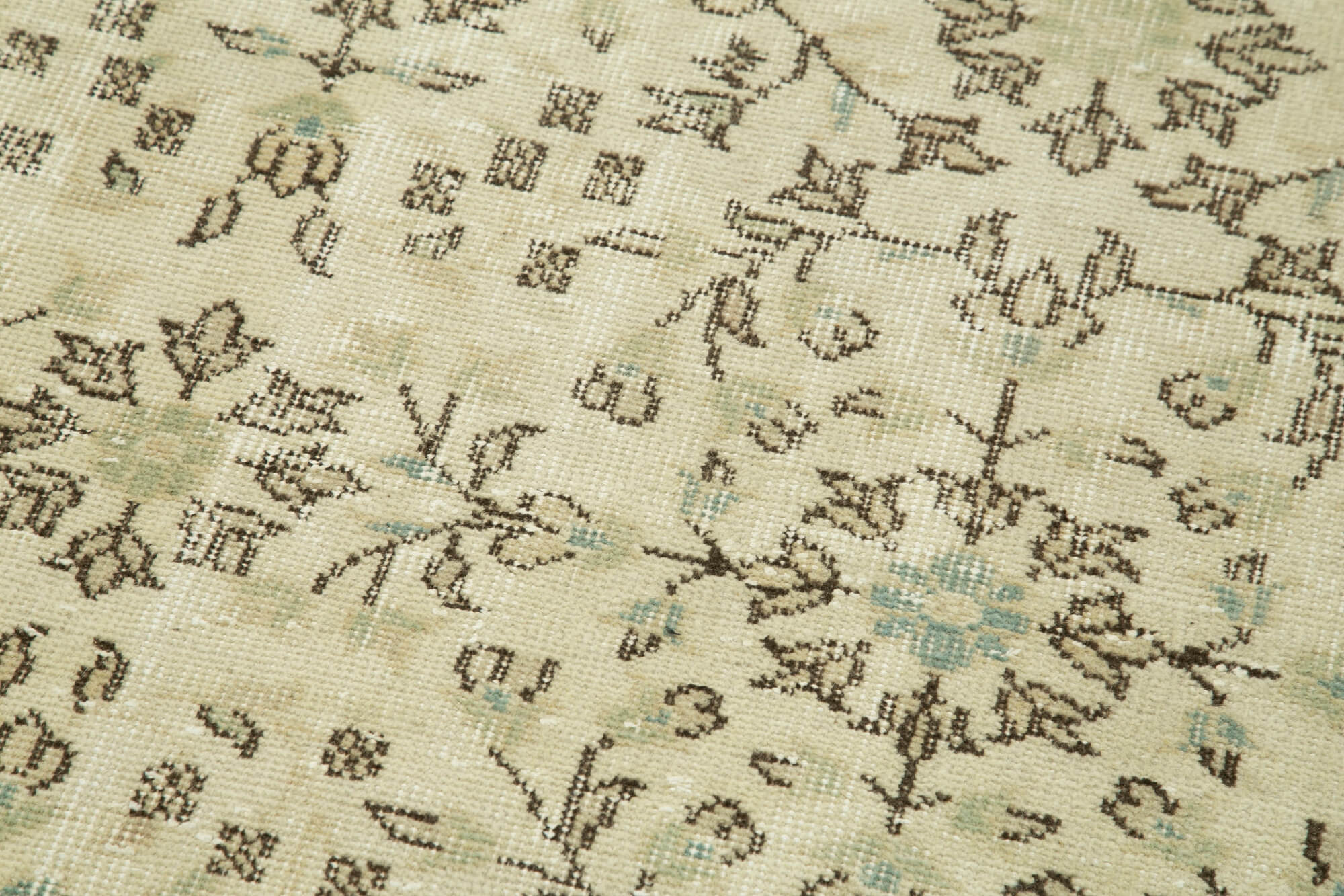 Vintage Handmade Area Rug – Overdyed Beige Turkish Cotton Wool Carpet 2'8''x10'5''