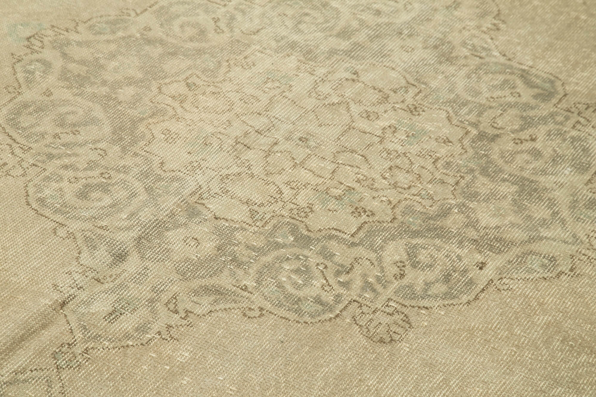 Handmade Vintage Area Rug – Neutral Beige Wool Area Carpet With Soft Texture