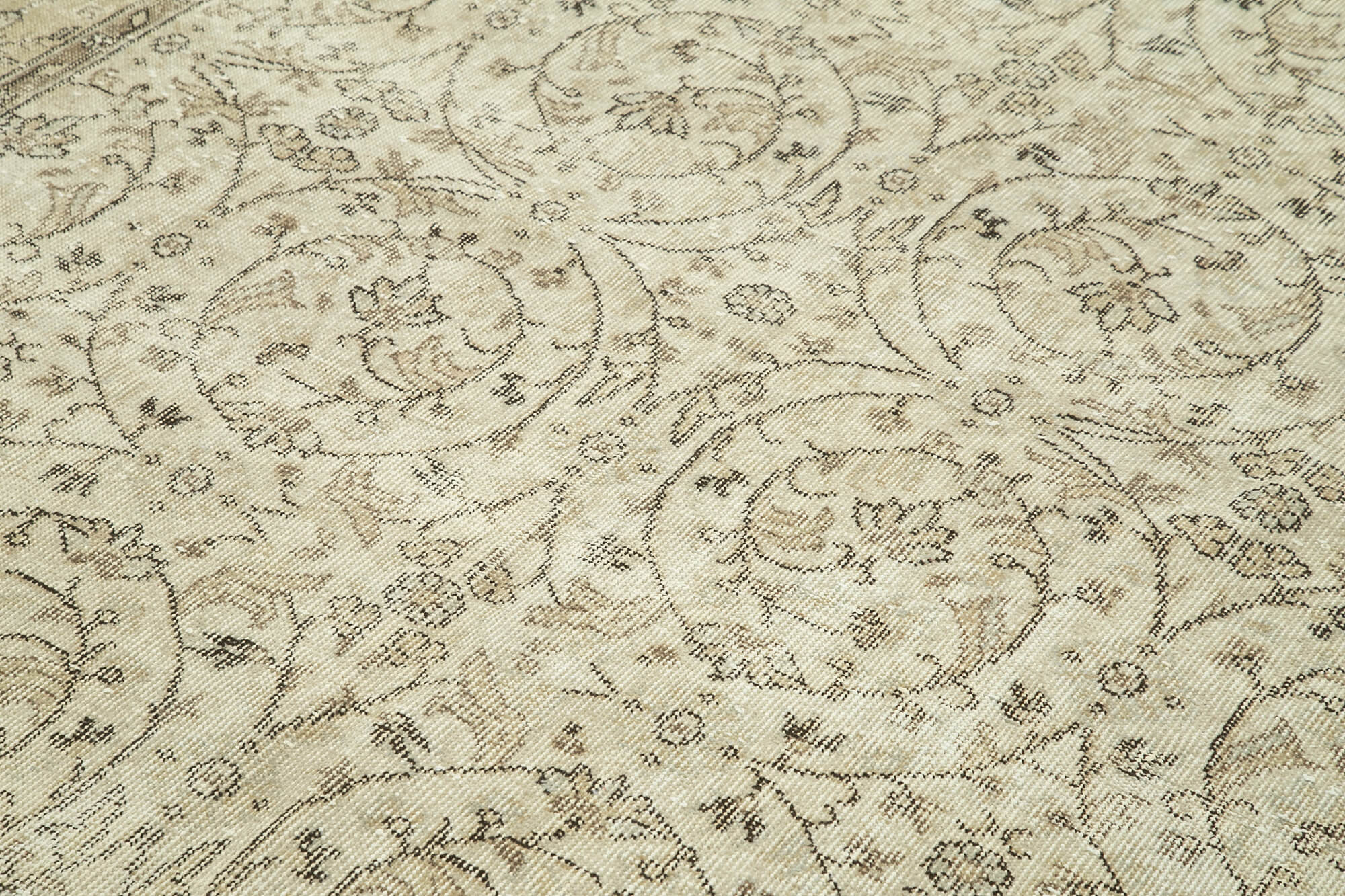 Handmade Vintage Area Rug – Neutral Beige Cotton Wool Floor Covering 6'3''x9'9''