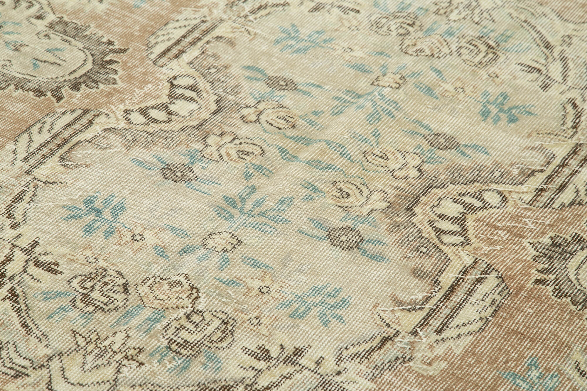 Handmade Vintage Area Rug – Beige Cotton Wool Carpet 5'7'' x 9'5'' | Durable Turkish Wool