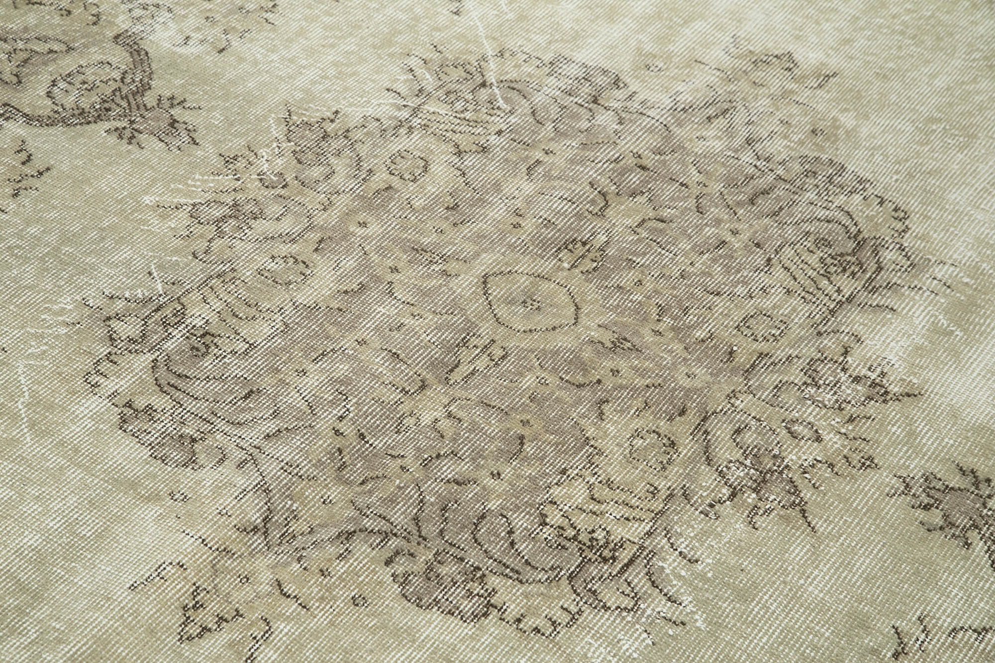 Handmade Vintage Area Rug – Overdyed Wool Rug | Turkish Hand Knotted Beige Carpet 5'4''x8'1''