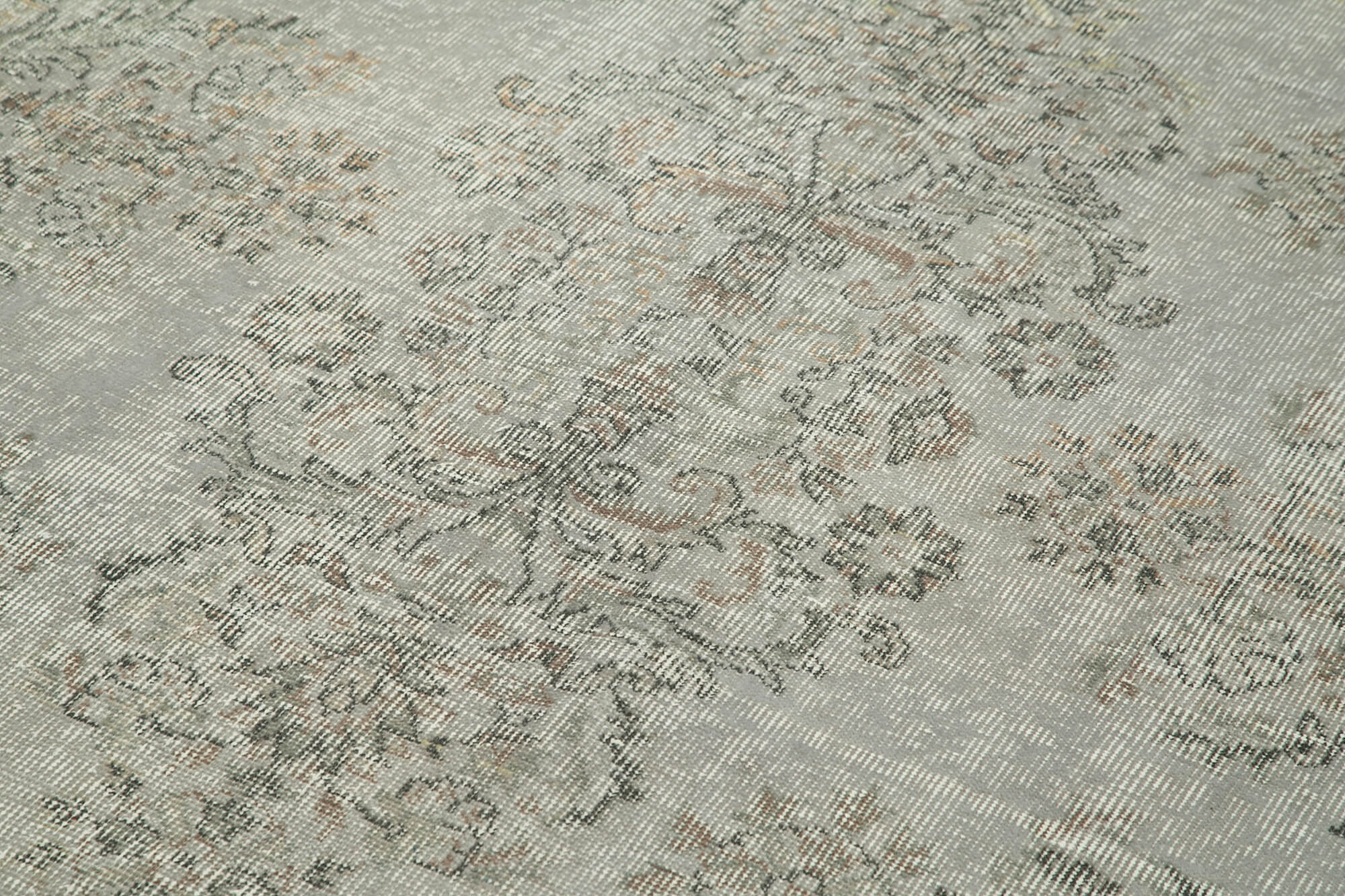 Handmade Vintage Area Rug - Overdyed Wool Carpet Grey Cotton, Bohemian Style 5'5''x9'