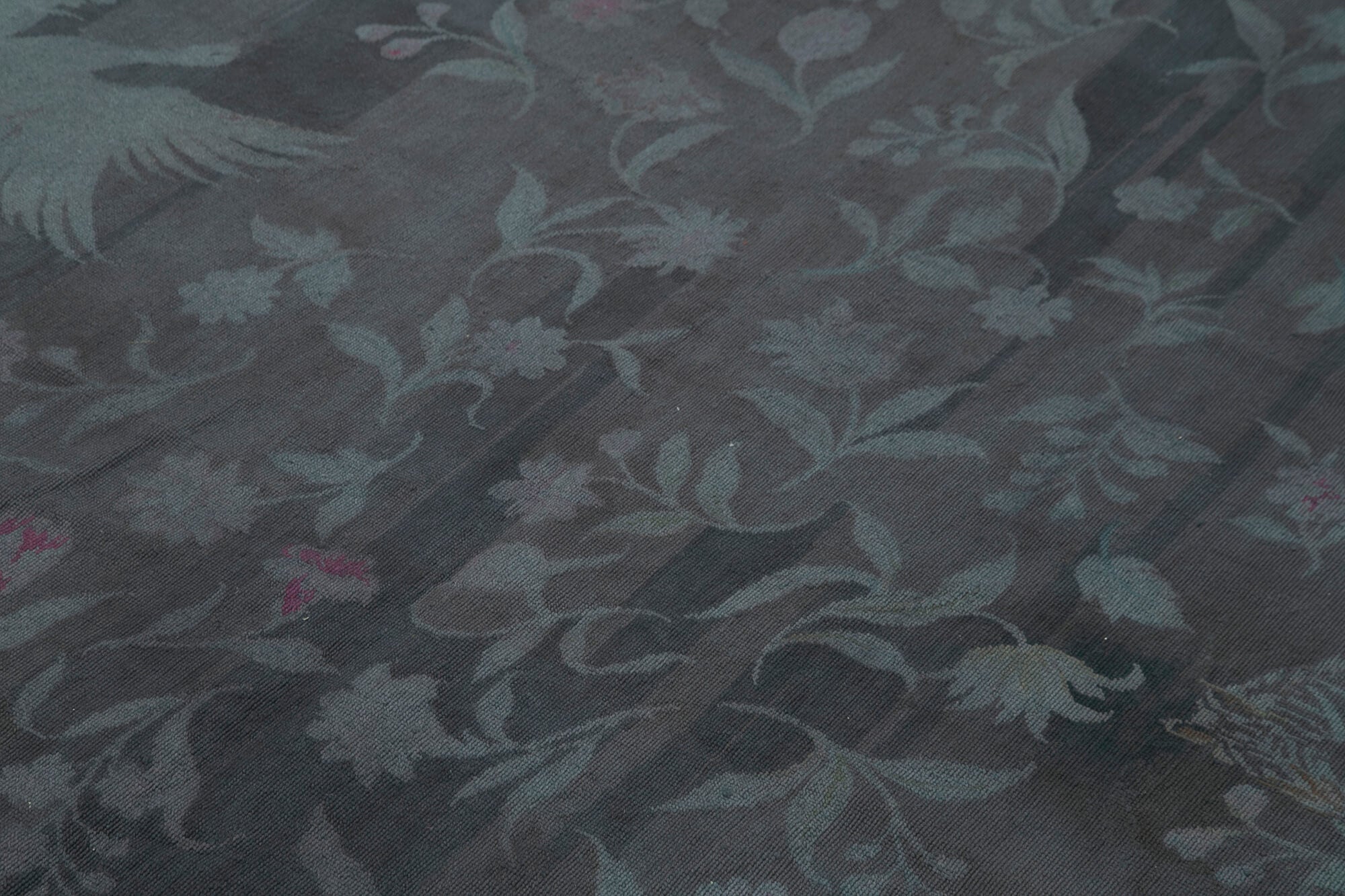Handmade Wool Area Rug - Vintage Grey Floral Cotton Wool Carpet 5'4''x8'0'' by Agacan