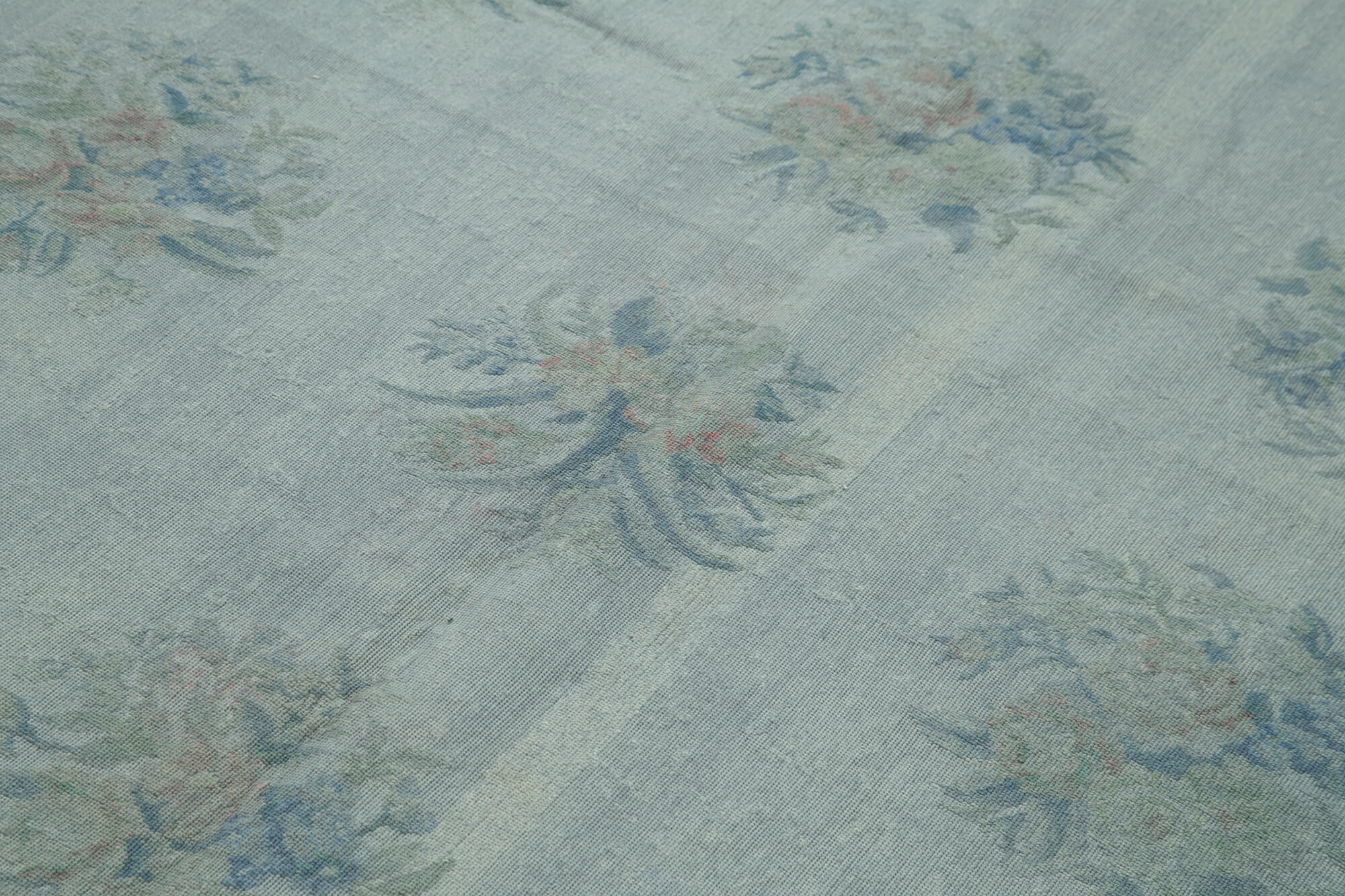 Handmade Wool Area Rug - Vintage Grey Floral Pattern Rug 5'3'' x 7'10''