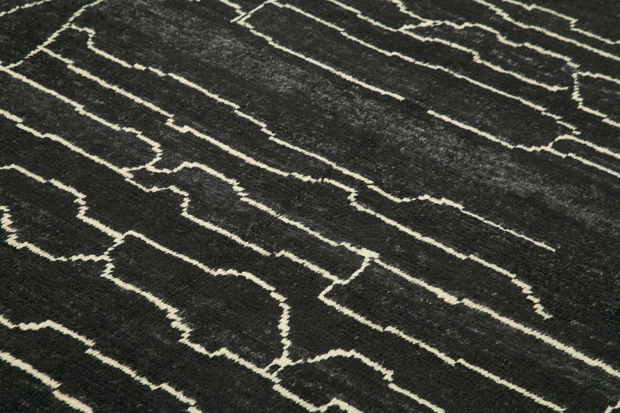 Handmade Wool Cotton Rug – Black Geometric Area Rug | Durable Living Room Carpet 6'3''x9'1''
