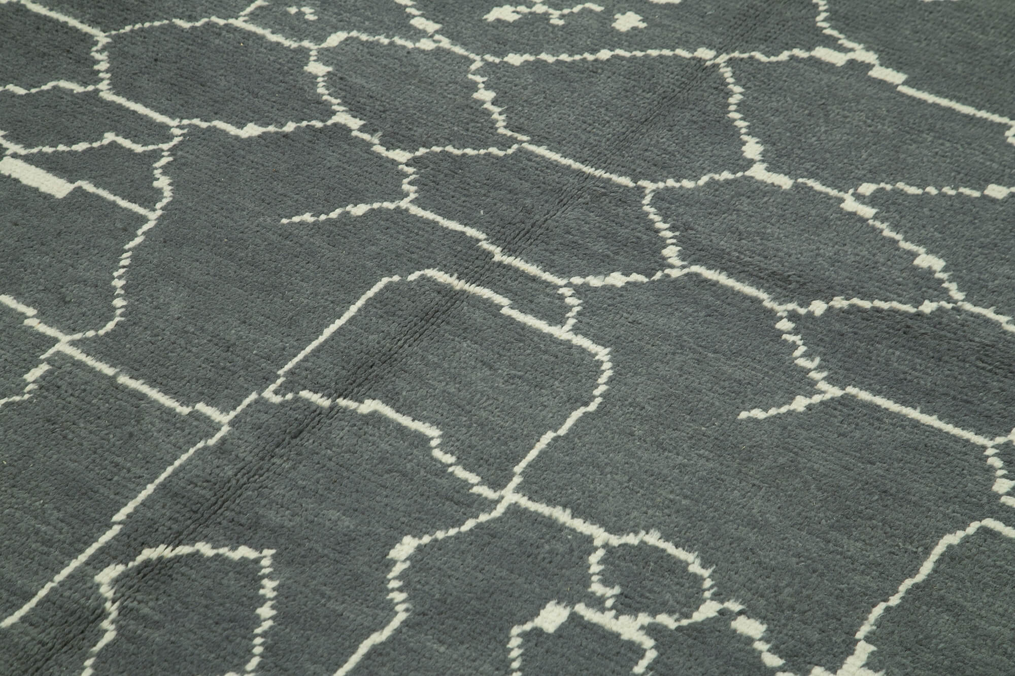 Handmade Wool Cotton Rug – Grey Geometric Area Rug | Vintage Turkish Hand Knotted Carpet 6'4" x 9'1"