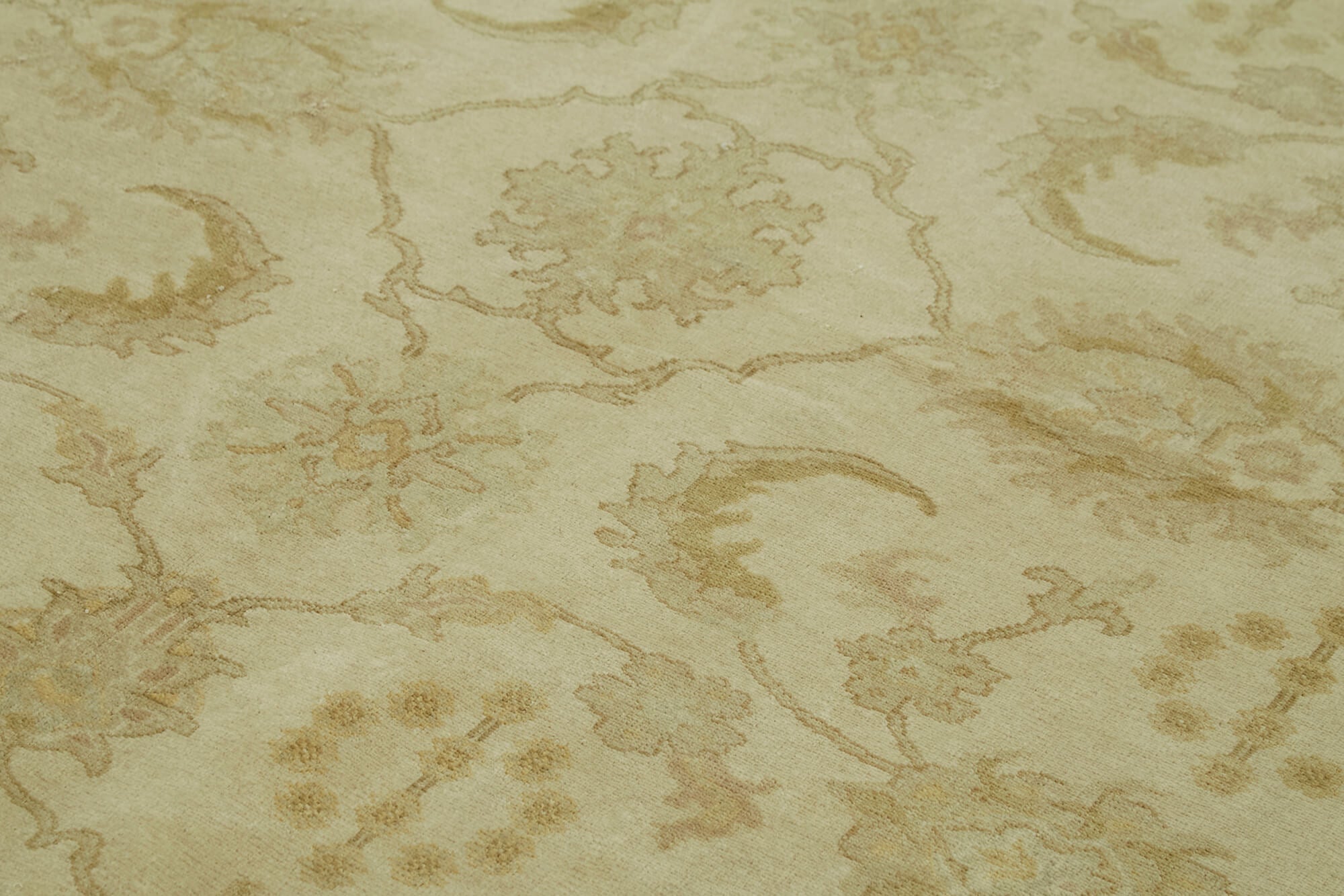 Handmade Wool Area Rug – Classic Beige Carpet 7x10 Feet | Soft Woolen Carpet
