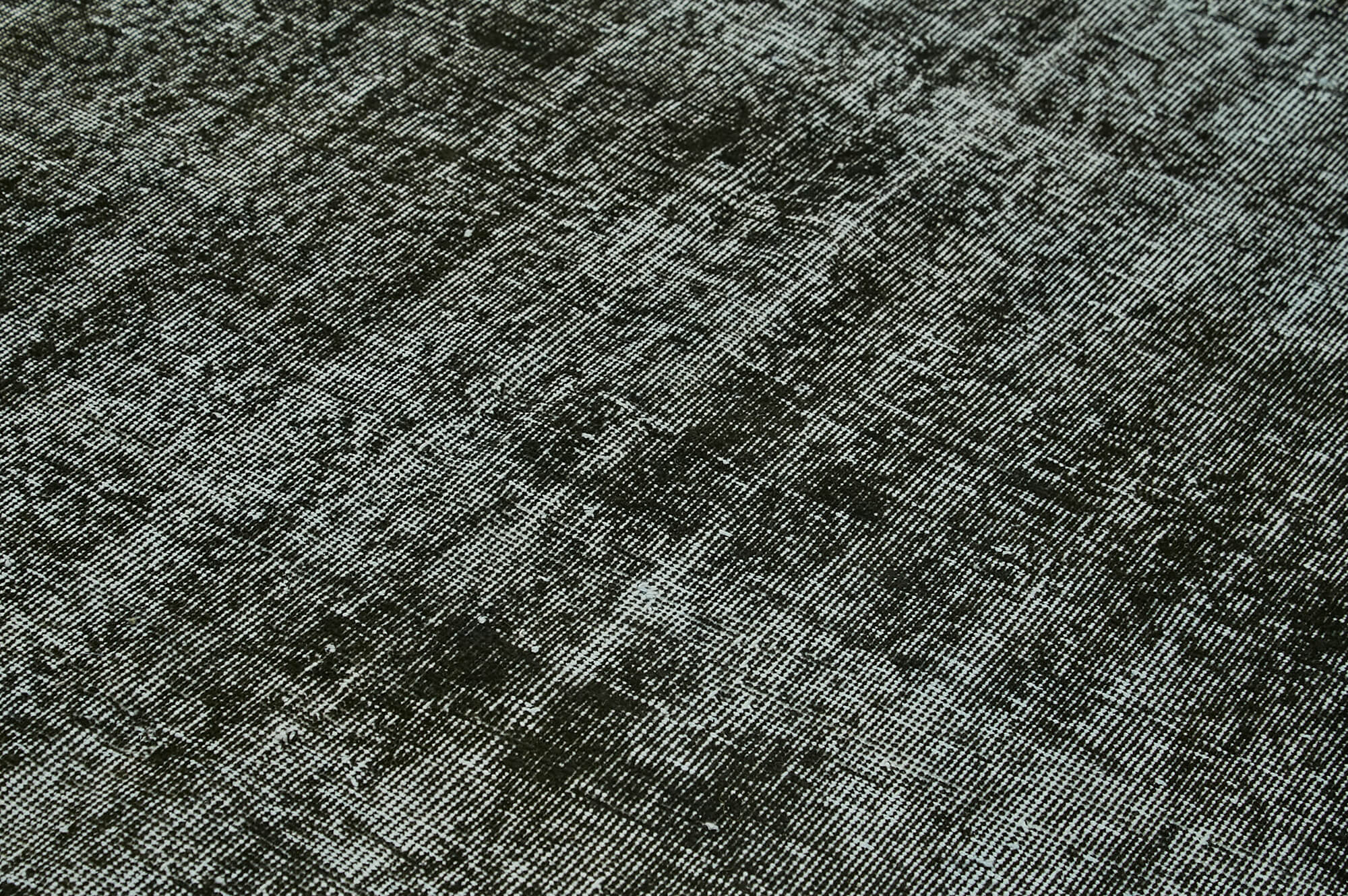 Handmade Vintage Area Rug | Turkish Vintage Carpet – Soft Wool Texture, Esk?tme Style