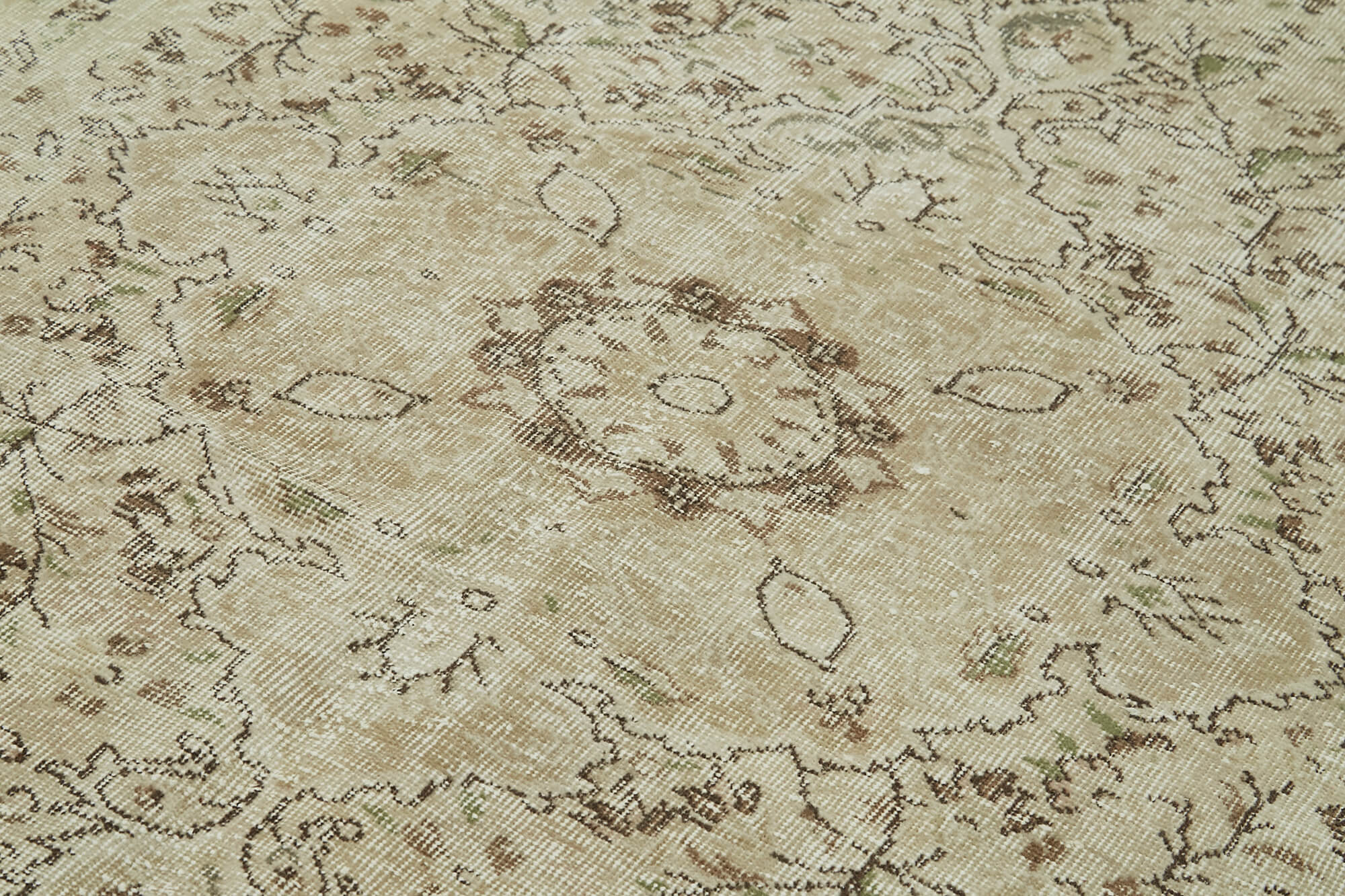 Handmade Wool Area Rug – Traditional Hand Knotted Rug | Durable Cotton Weave Carpet