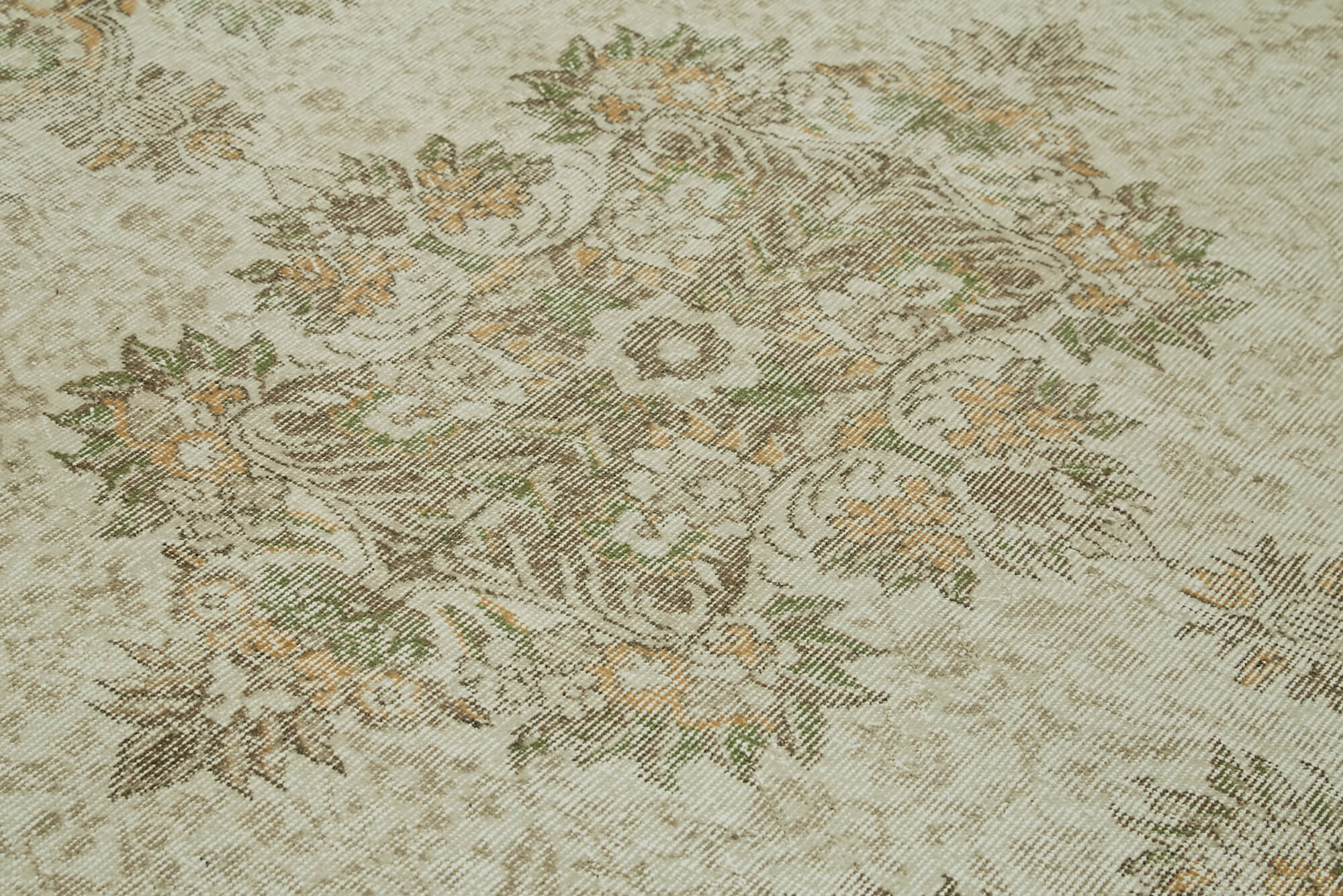 Handmade Wool Area Rug | Traditional Hand Knotted Turkish Wool Rug 5'7''x9'7''