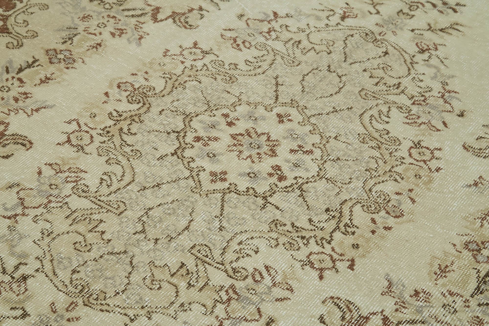 Handmade Vintage Area Rug – Beige Wool Cotton Blend, 5'7'' x 8'9'' Soft Texture