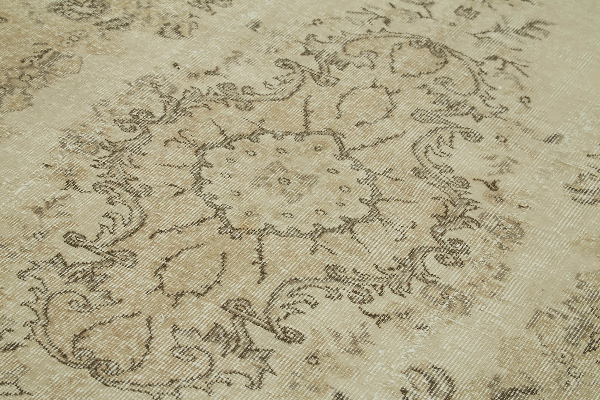 Handmade Wool Area Rug | Classic Vintage Carpet – Durable Cotton Weave, Soft Wool Covering