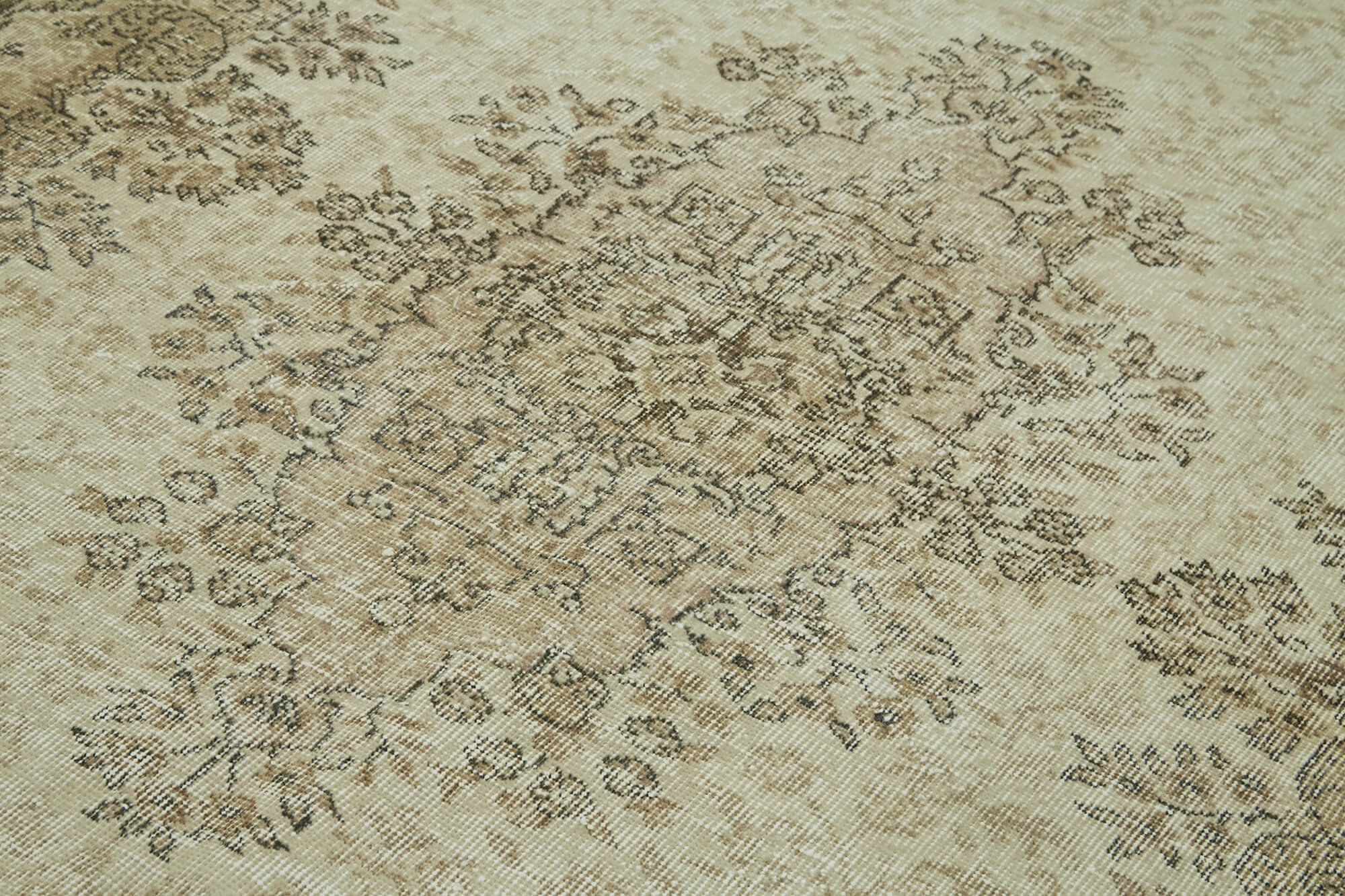 Handmade Vintage Area Rug – Beige Wool Rug 5x8 | Turkish Hand Knotted Carpet