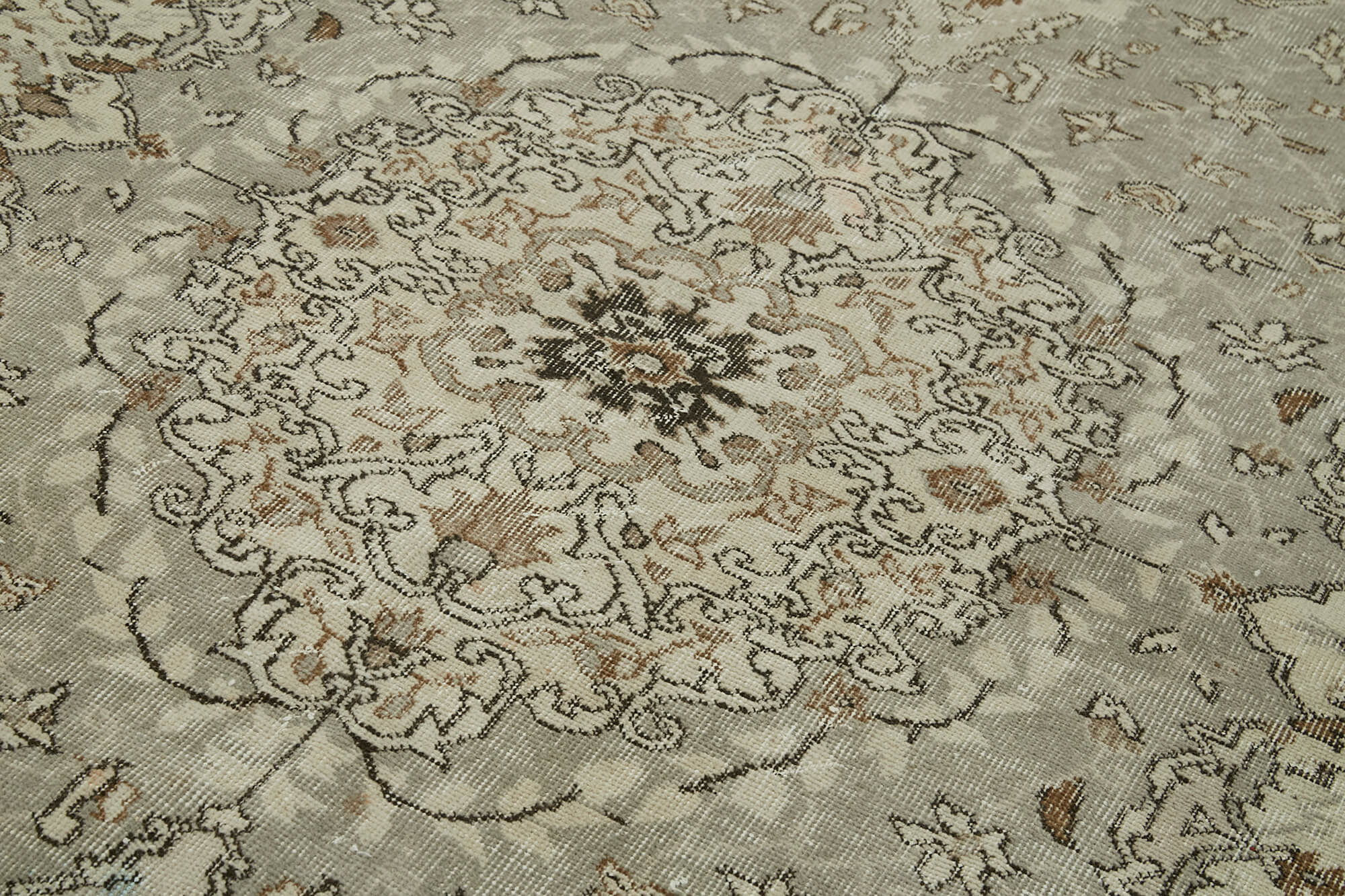 Handmade Vintage Area Rug – Neutral Beige Cotton Wool Carpet 5'8" x 8'6"