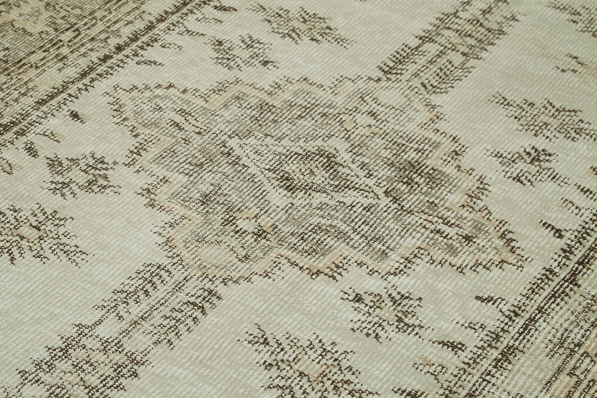Handmade Vintage Area Rug – Neutral Beige Cotton Wool, Turkish Hand Knotted Classic Carpet 5'3"x9'1"