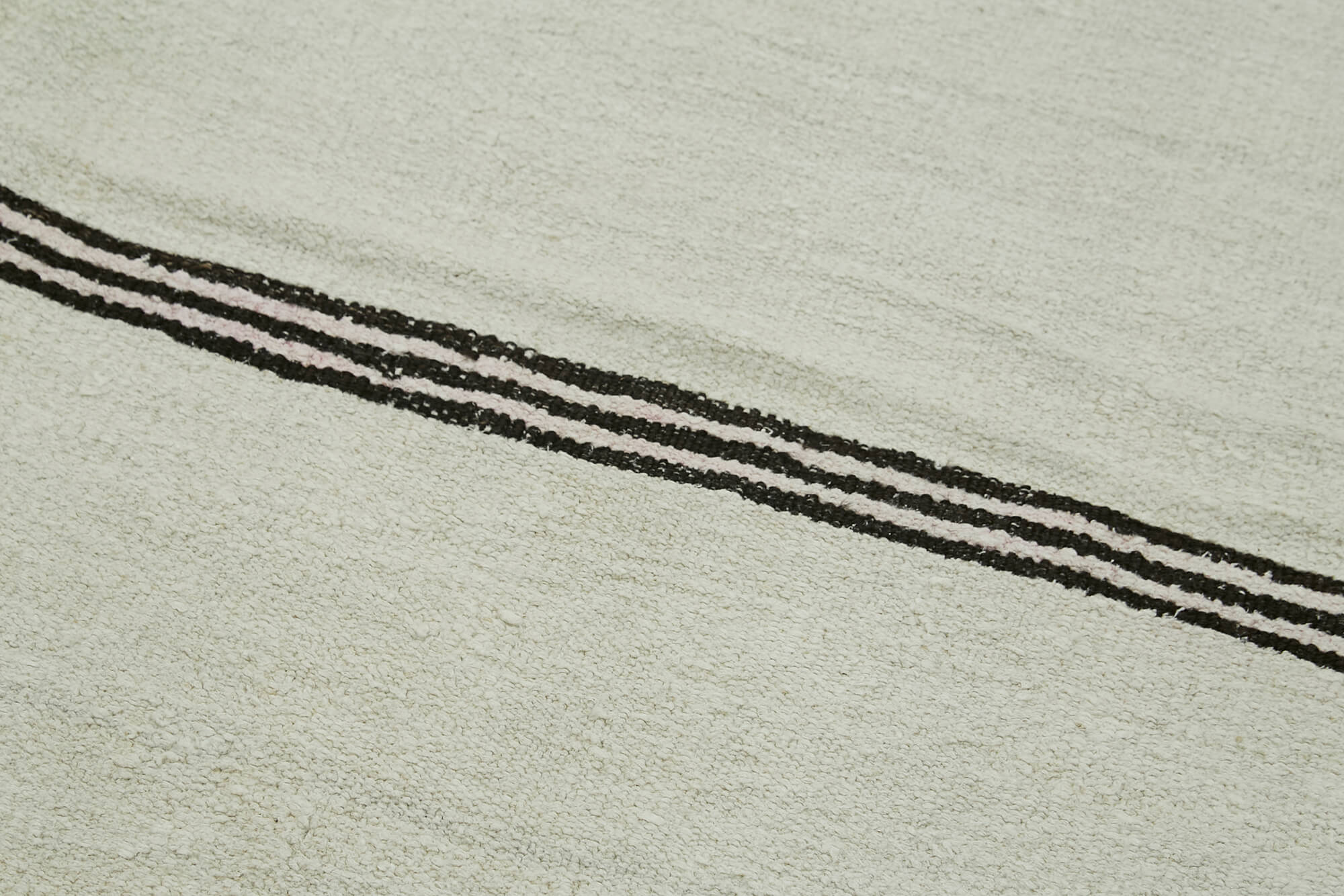 Handmade Hemp Rug – White Geometric Area Rug With Turkish Wool & Cotton Blend