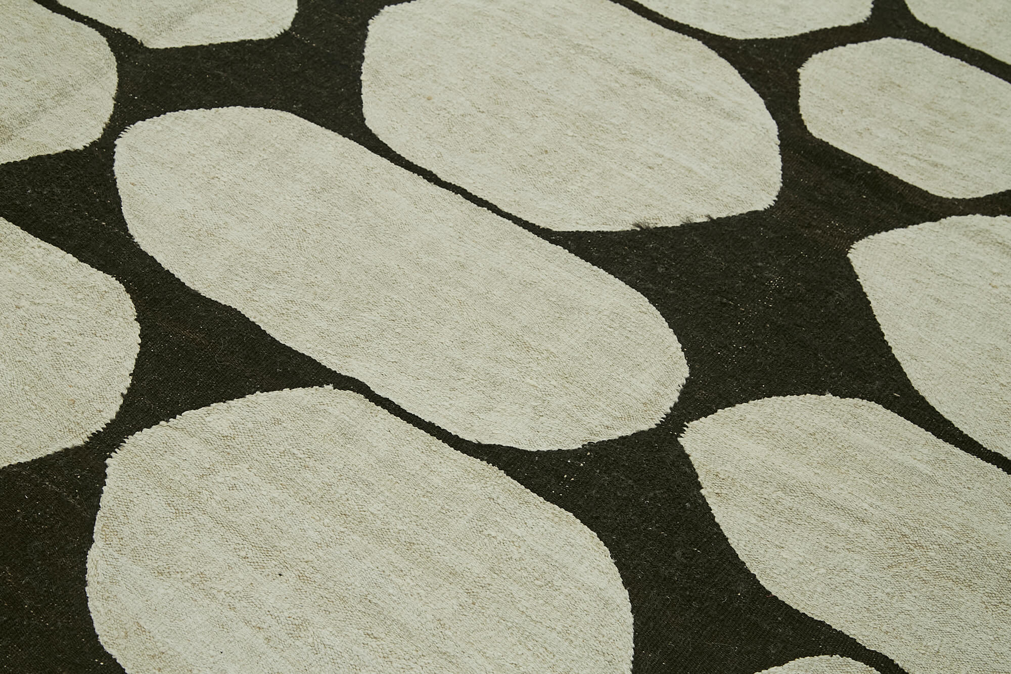 Handmade Hemp Rug – White Geometric Area Rug | Durable Wool Cotton Blend