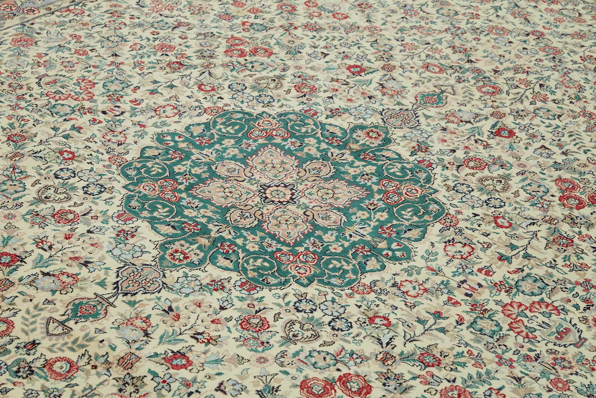 Handmade Wool Cotton Rug – Tebriz Beige Classic Style, 9'1'' x 12'1'' Durable Woven Carpet