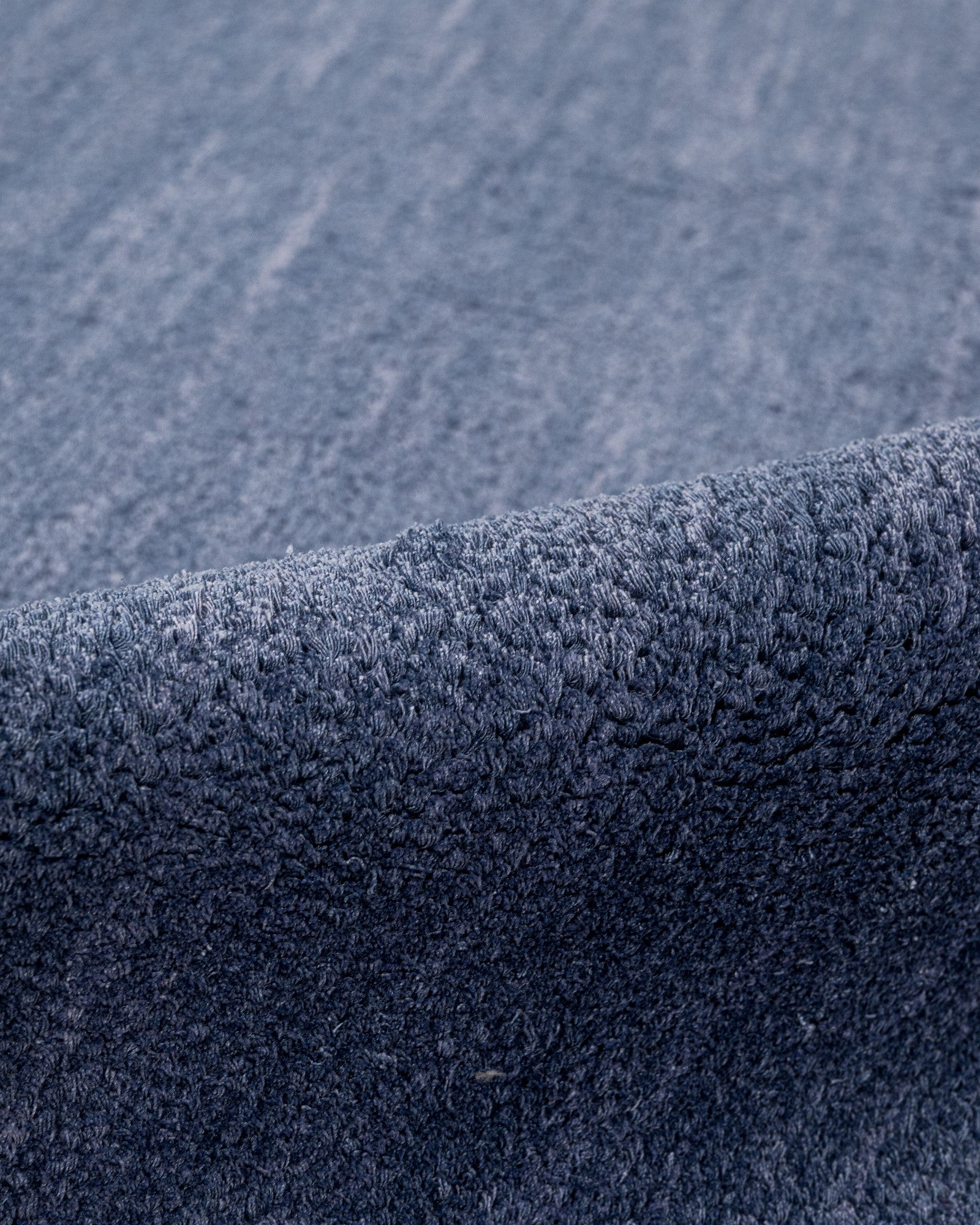 Axminster Machine Rug – Navy Blue Natural Viscose Floor Carpet Frame