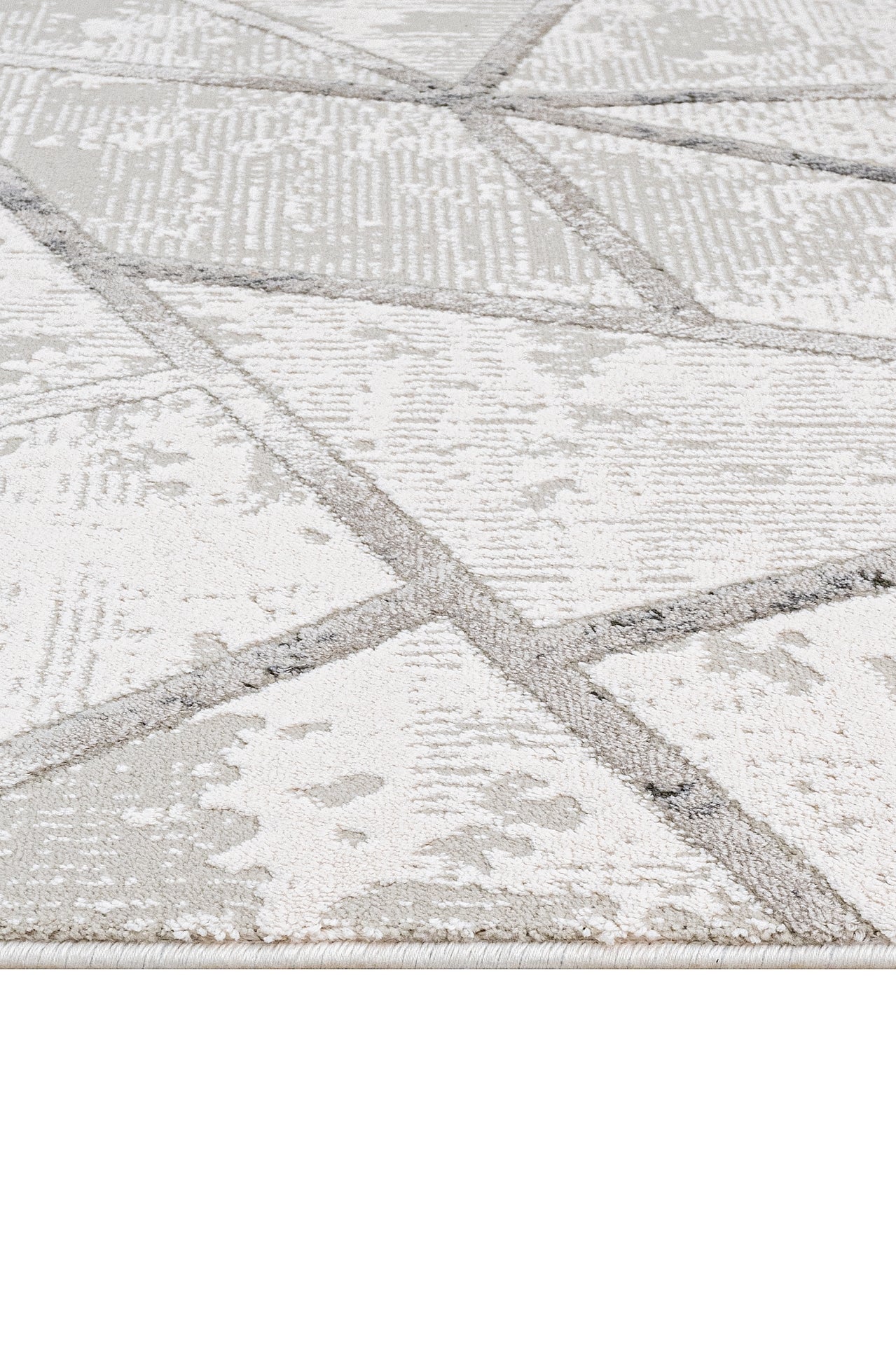 Grey Geometric Area Rug – Machine Made Cotton Base Rug With Acrylic Yarn