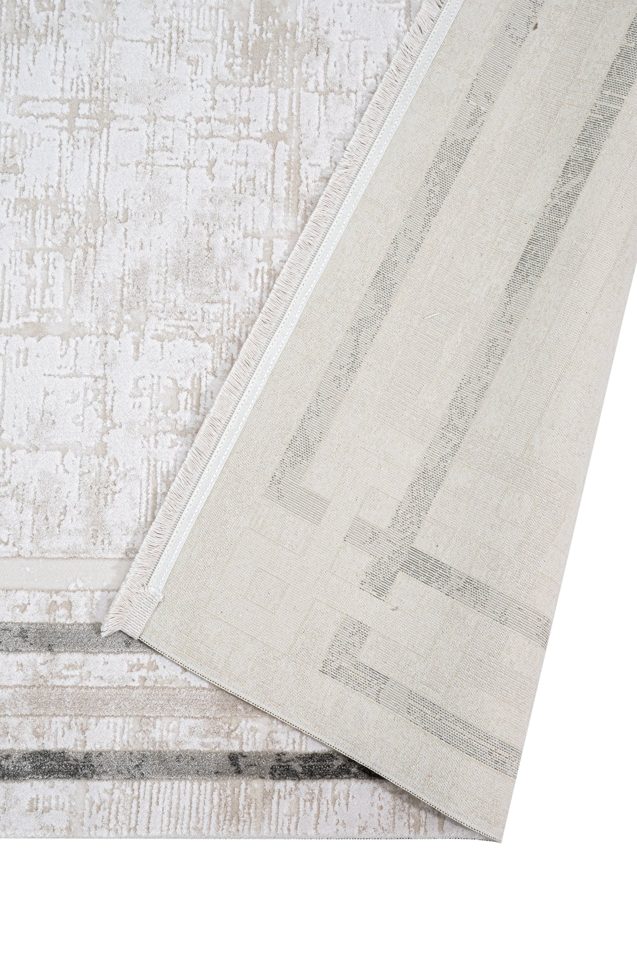 Machine Made Area Rug - Summit Grey Framed Rug with 11 mm Pile Height