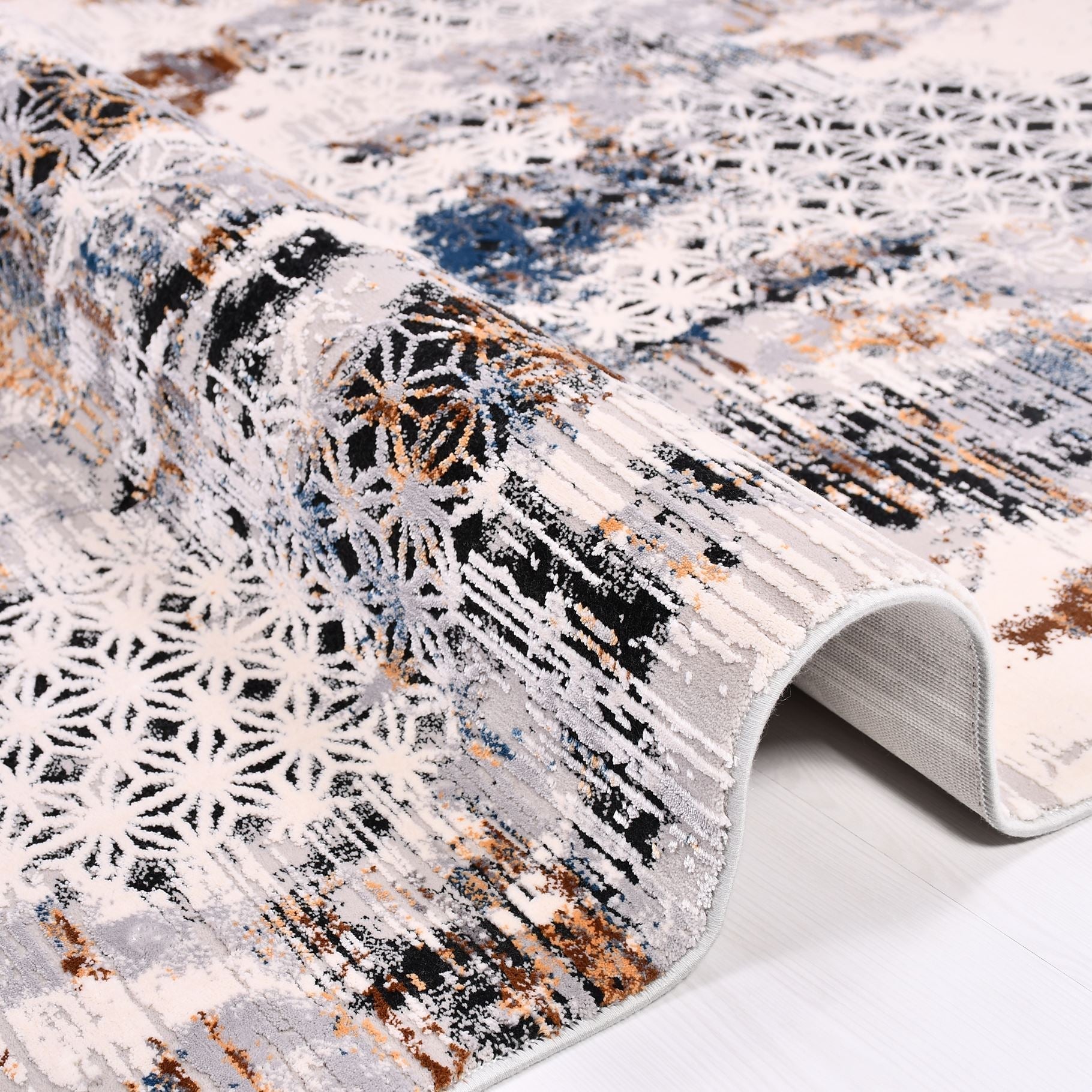 Modern Viscose Area Rug – Machine Made Grey Rug with Overlocked Edge Finish