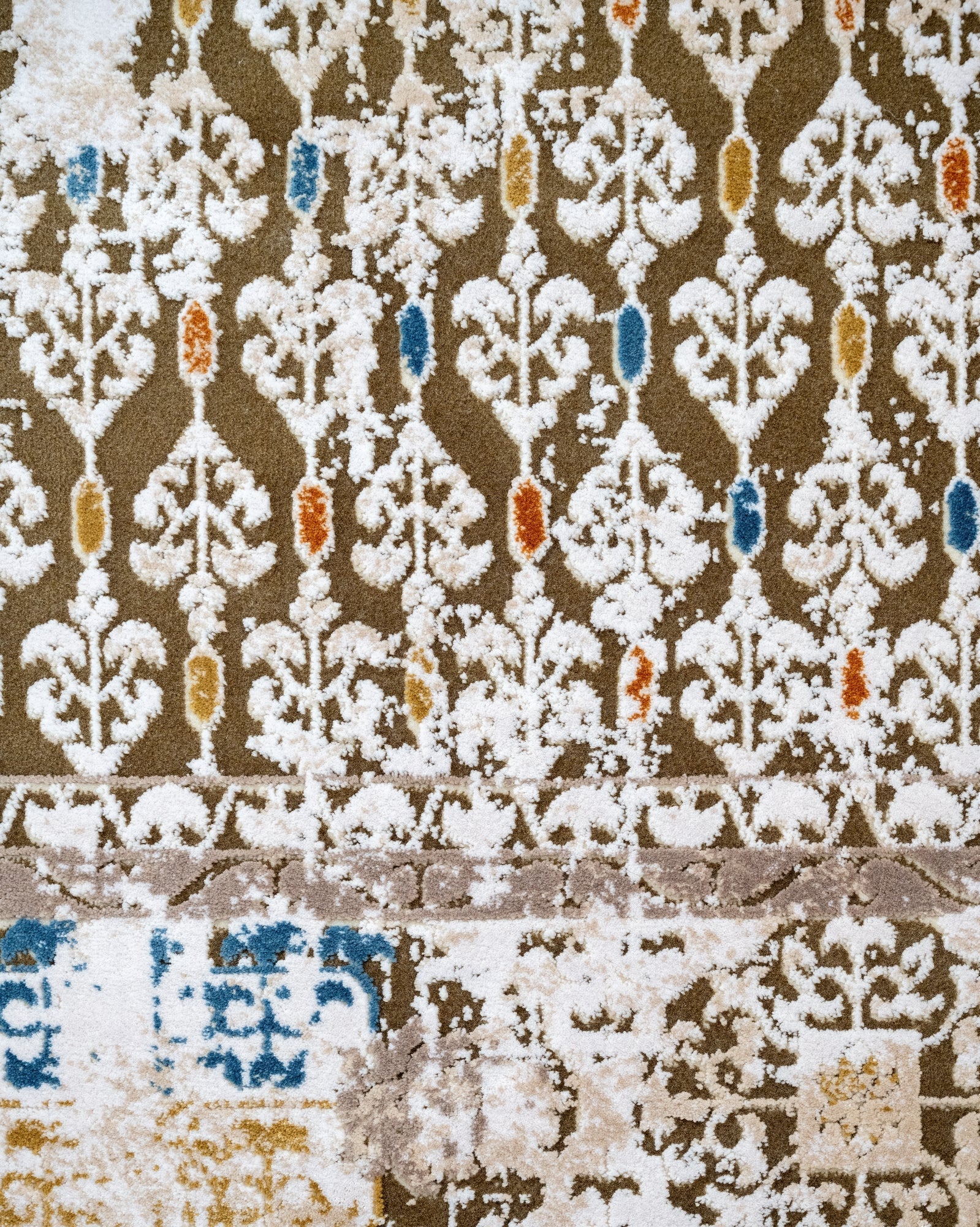 Vintage Viscose Area Rug – Brown Machine Made Rug with Fringed Edges for Living Room