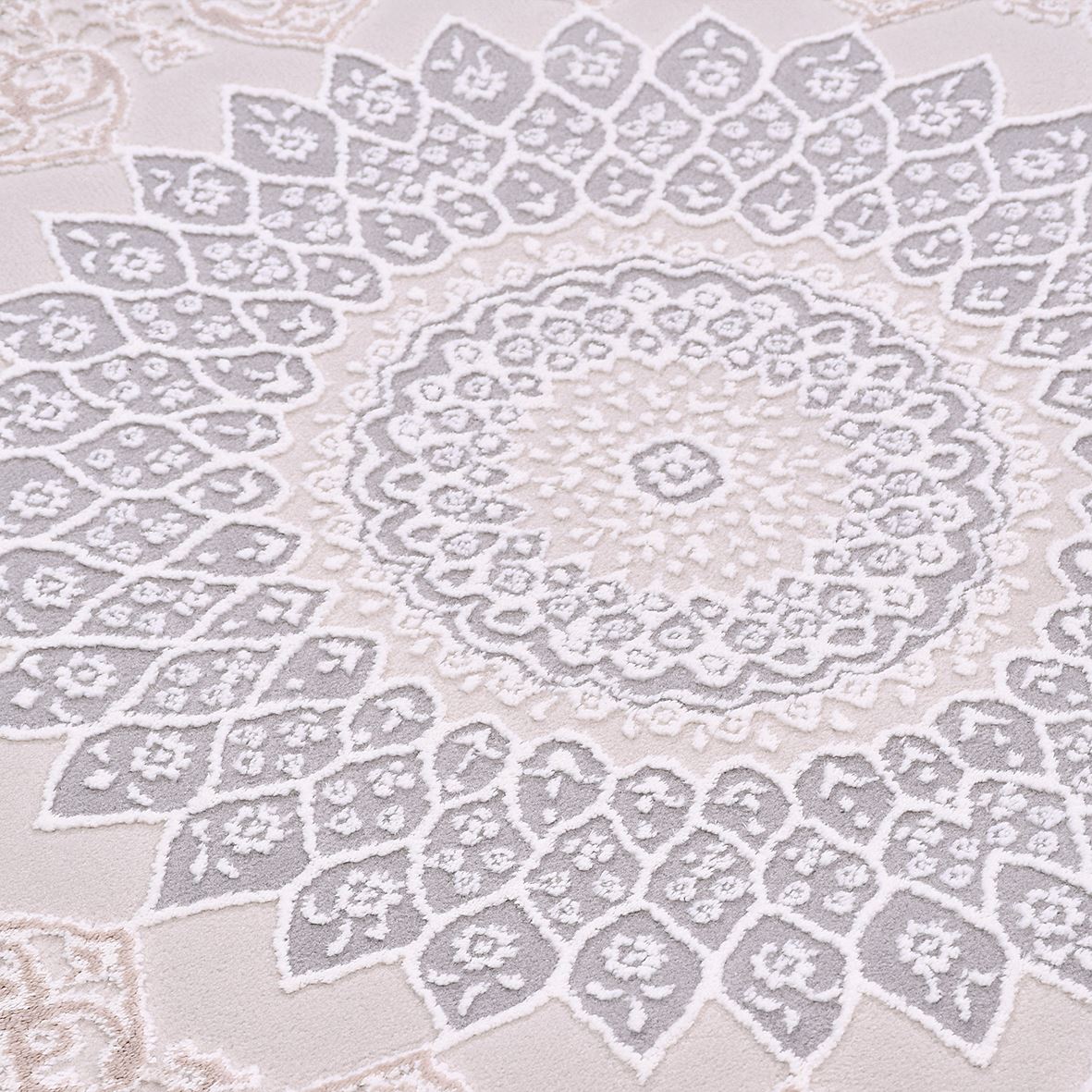 Cream Area Rug - Machine Made Classic Frame Rug With 8mm Pile Height