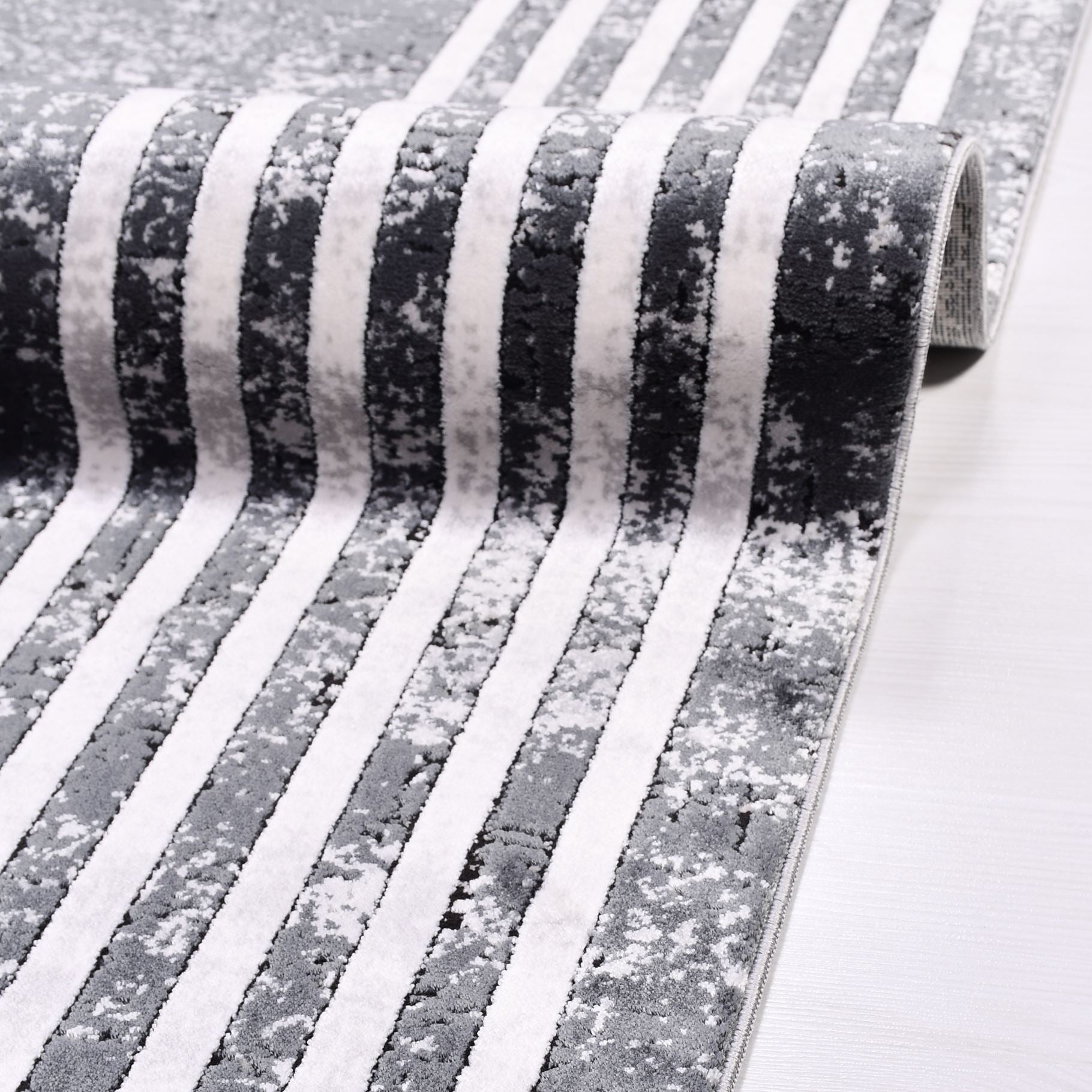 Grey Area Rug - Machine Made Flatweave Rug With Anti Slip Backing & Overlocked Edge