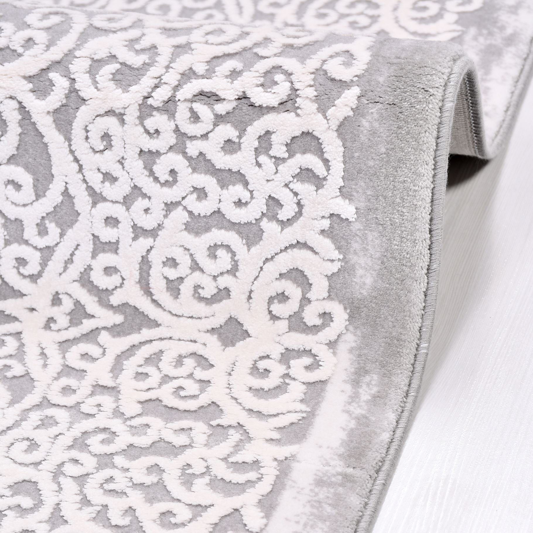 Bamboo Area Rug – Classic Grey Machine Made Rug with Overlocked Edge