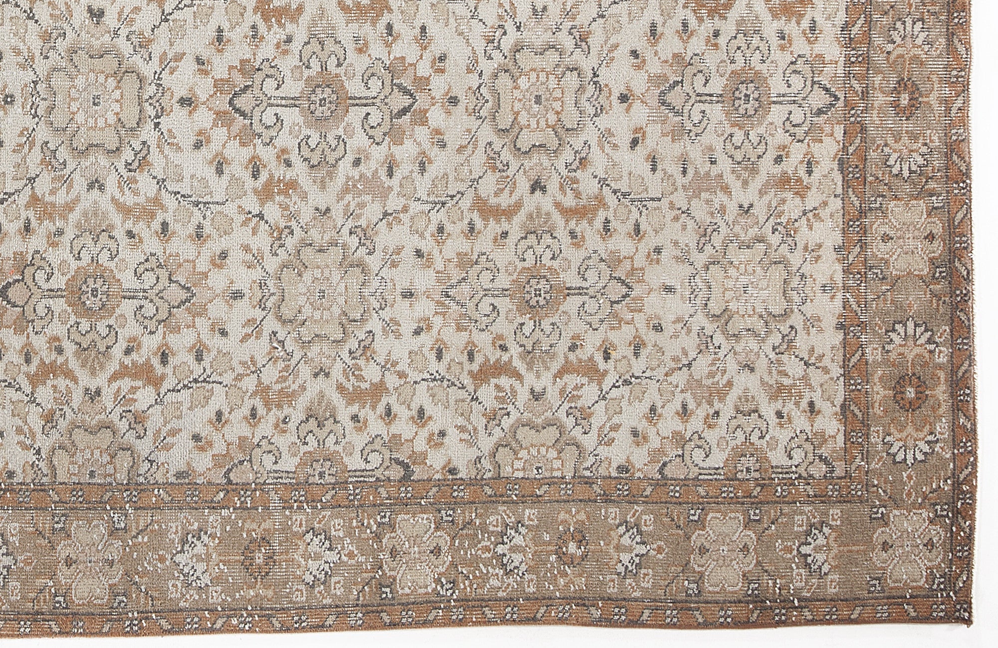 Atina 5994 Beige Vintage Wool Handmade Area Rug 5'5" x 9'1"