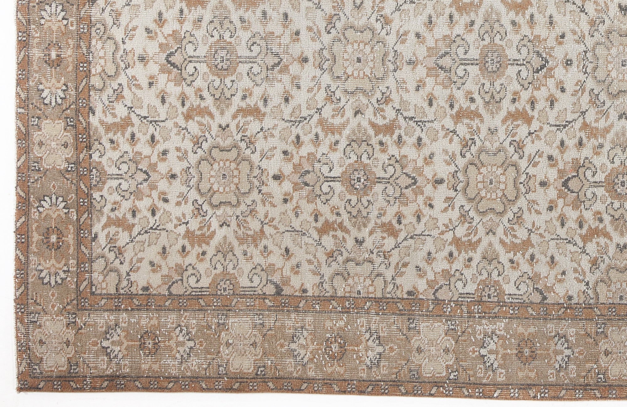 Atina 5994 Beige Vintage Wool Handmade Area Rug 5'5" x 9'1"