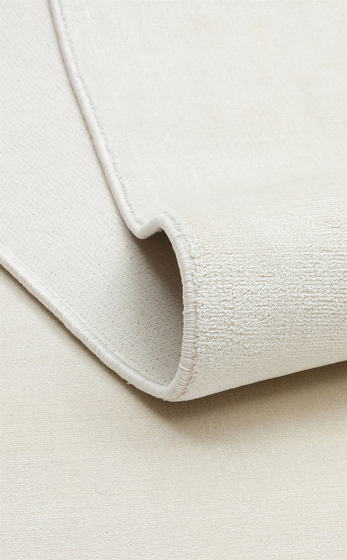 Modern Area Rug – Machine Made Rug | Cream Area Carpet | Soft Texture, Dust Free