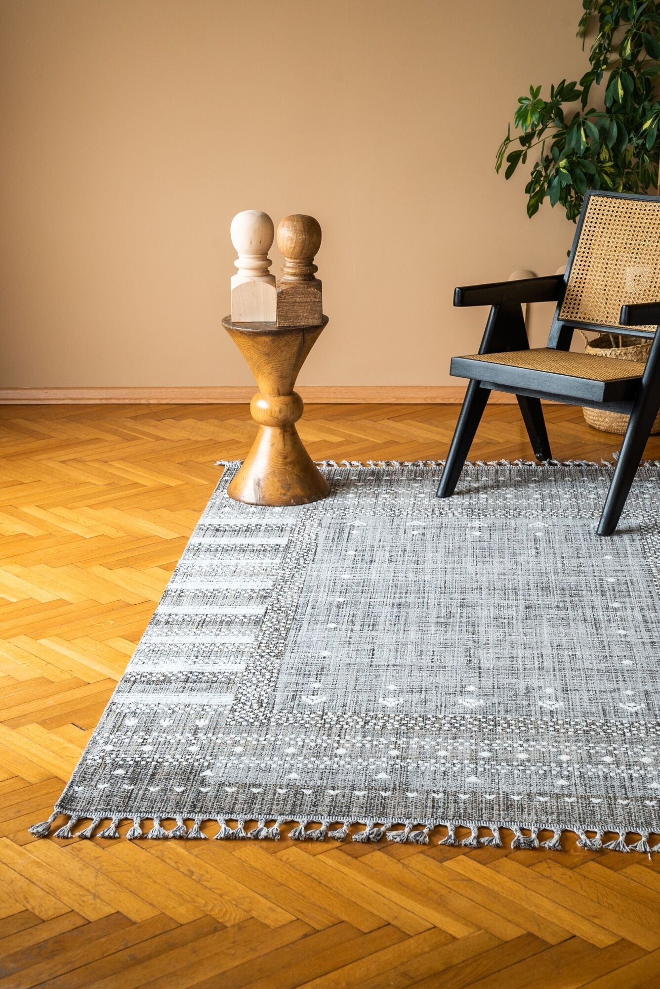 Machine Made Area Rug – Brown Geometric Woven Carpet for Living Room